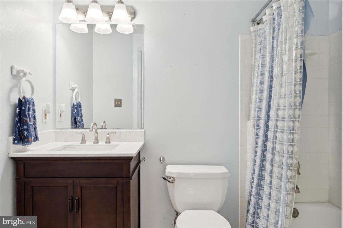 CRESTBROOK - Residential