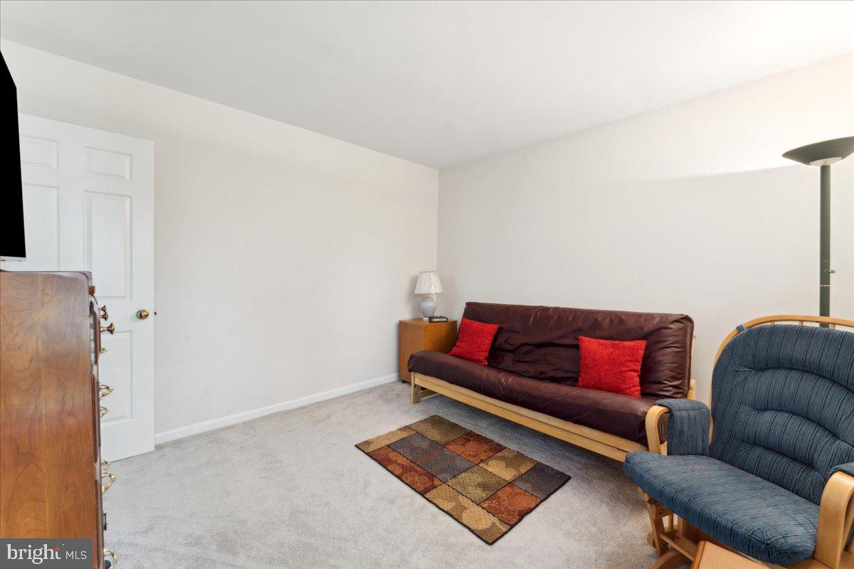 CRESTBROOK - Residential