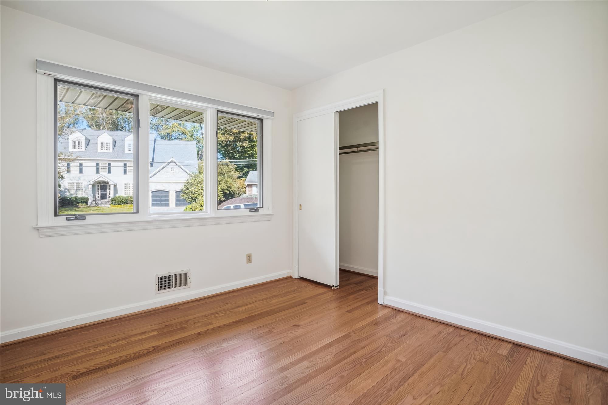 ARLINGWOOD - Residential Lease