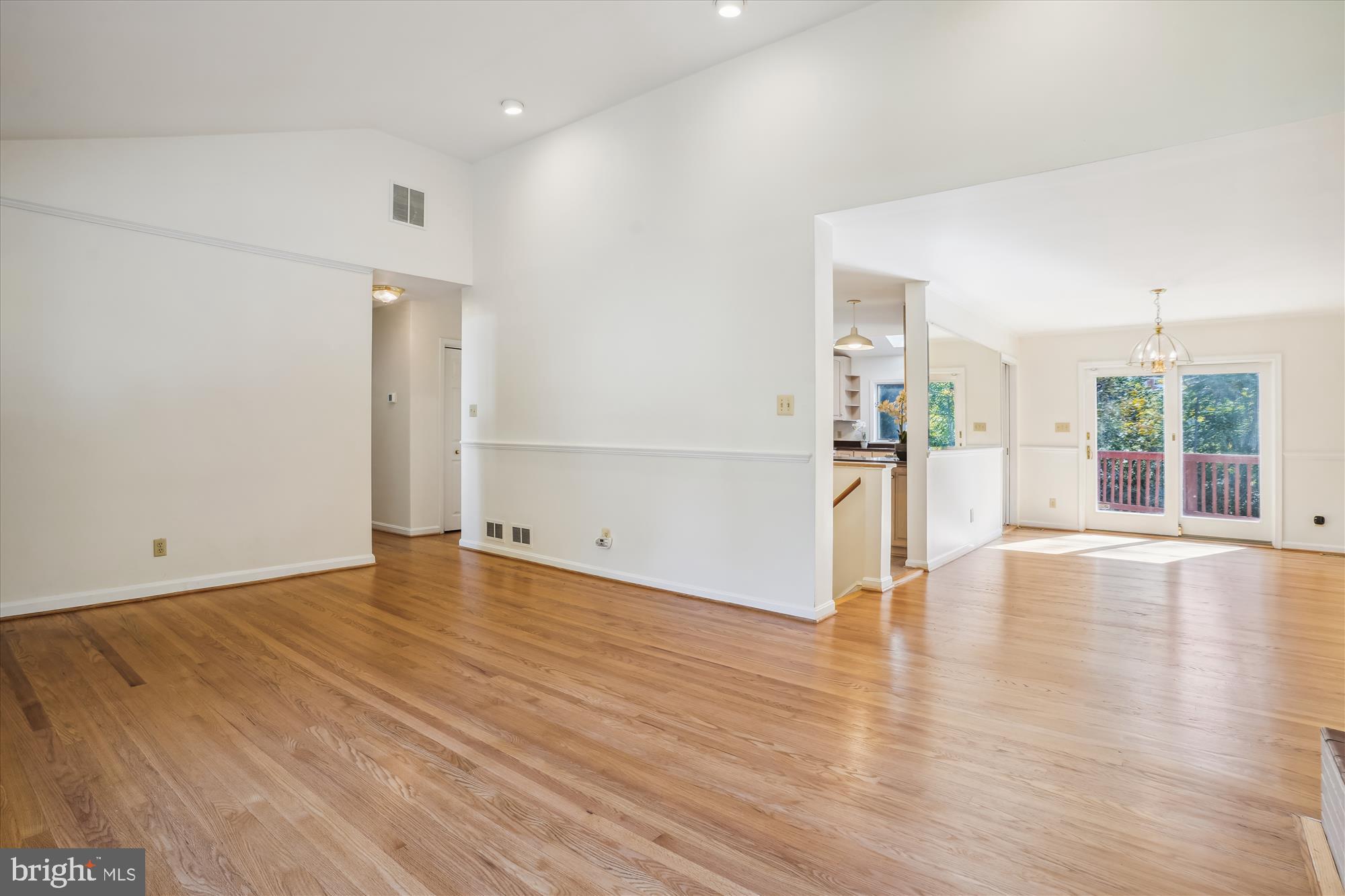 ARLINGWOOD - Residential Lease