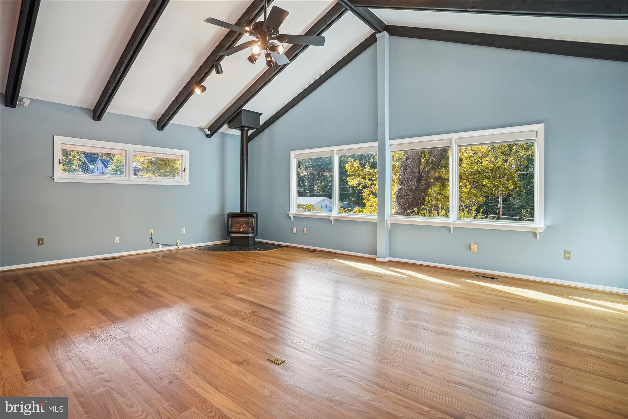 ARLINGWOOD - Residential Lease