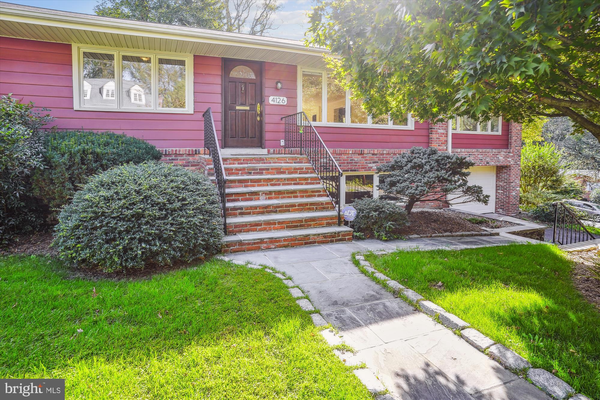 ARLINGWOOD - Residential Lease