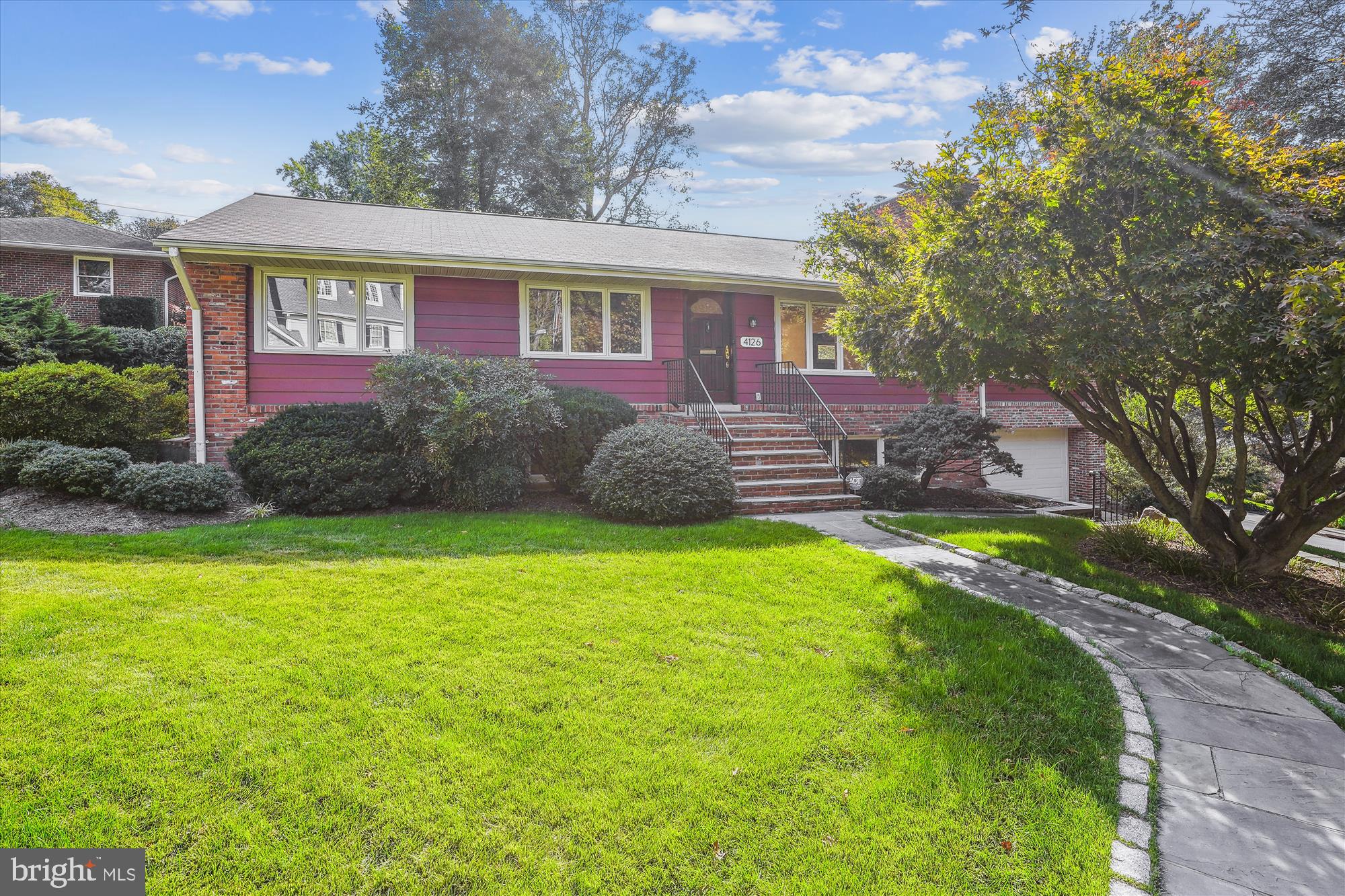 ARLINGWOOD - Residential Lease