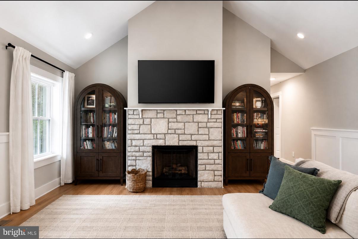 SHANNONDALE - Residential