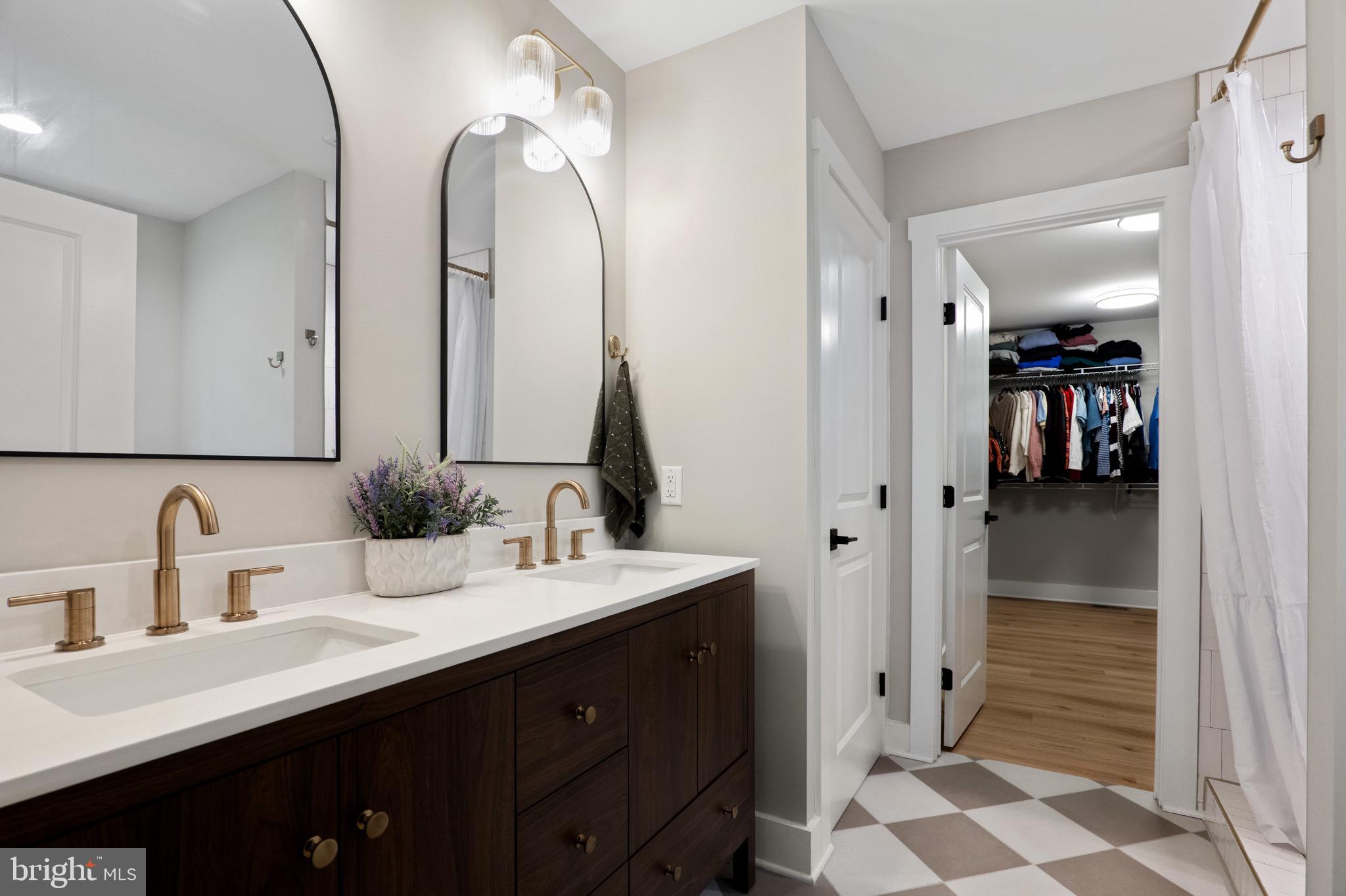 SHANNONDALE - Residential