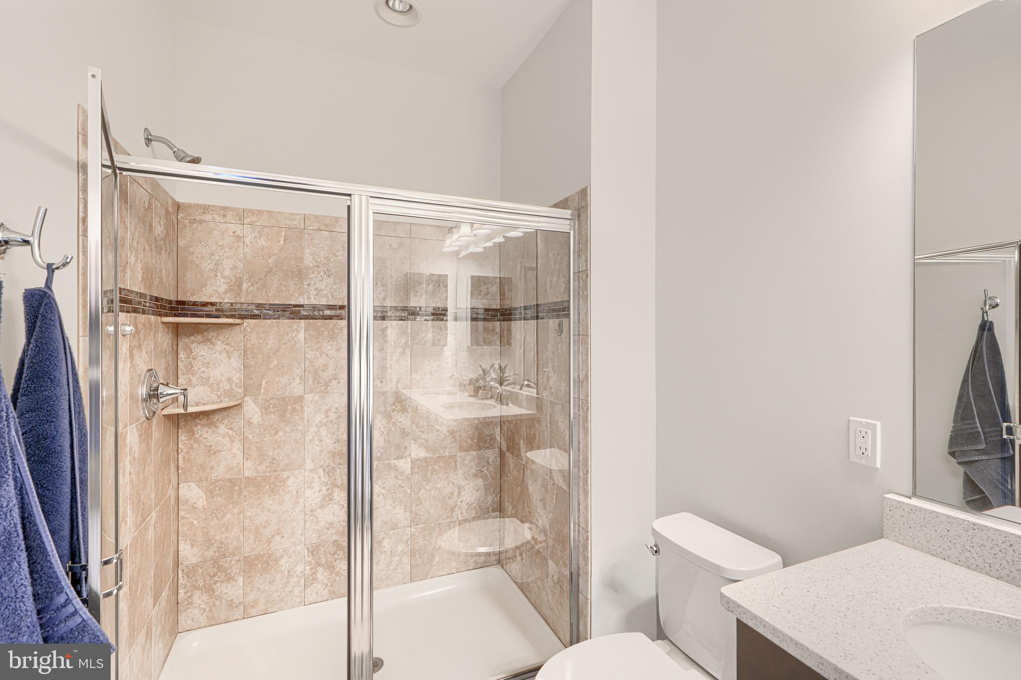 LOCUST POINT - Residential