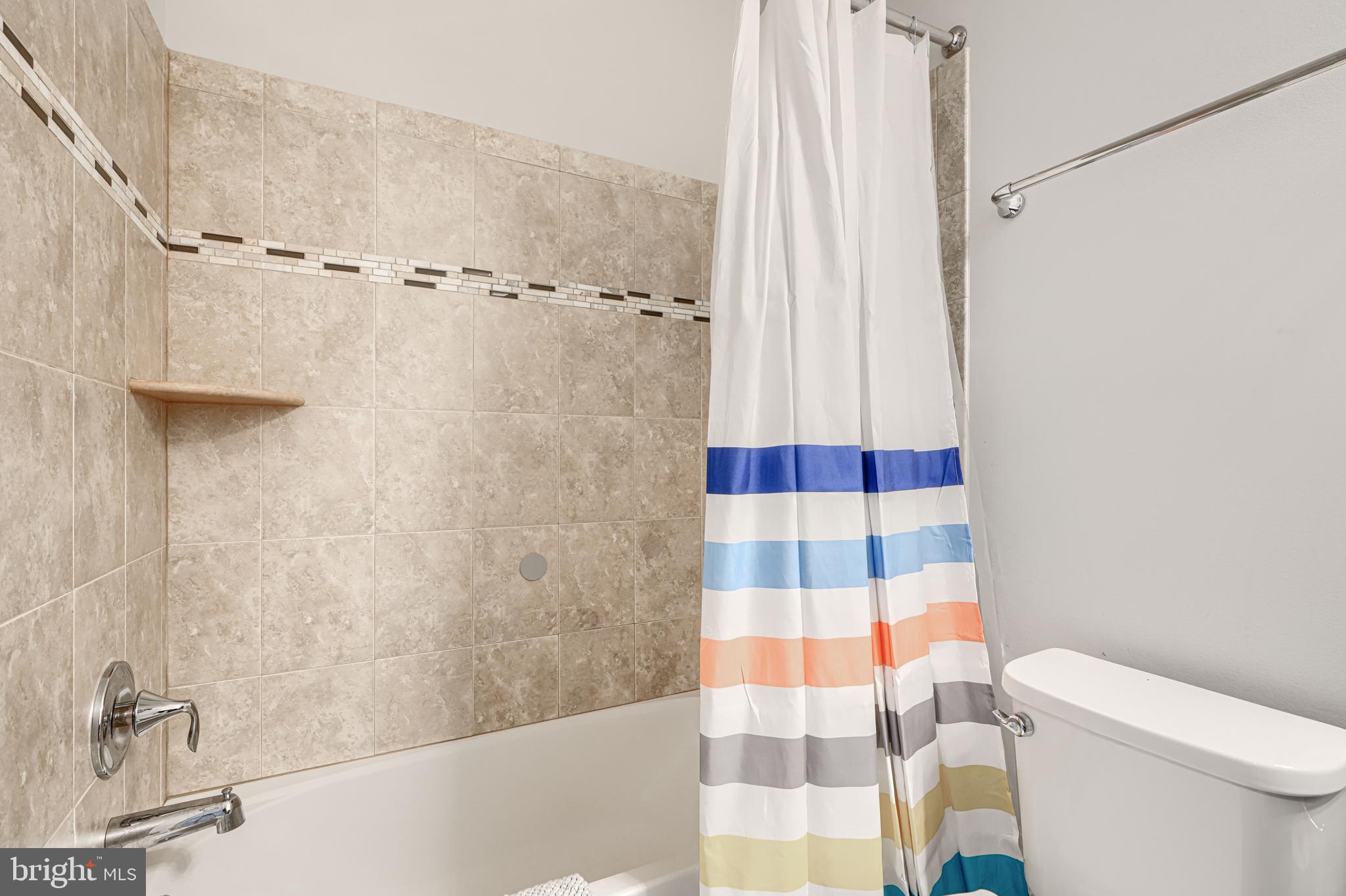 LOCUST POINT - Residential