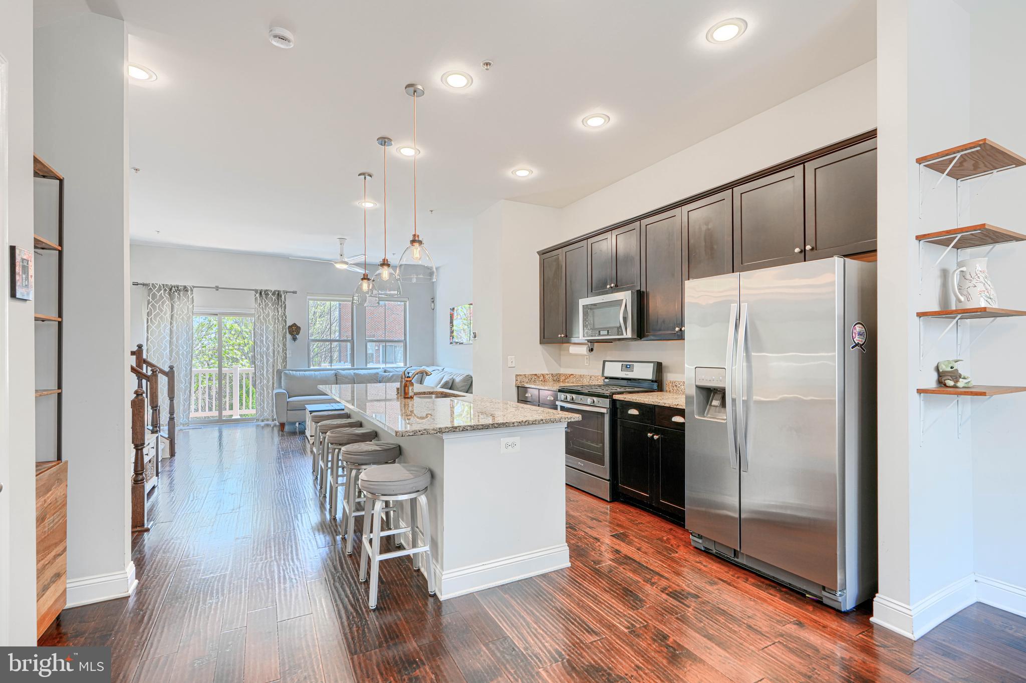 LOCUST POINT - Residential