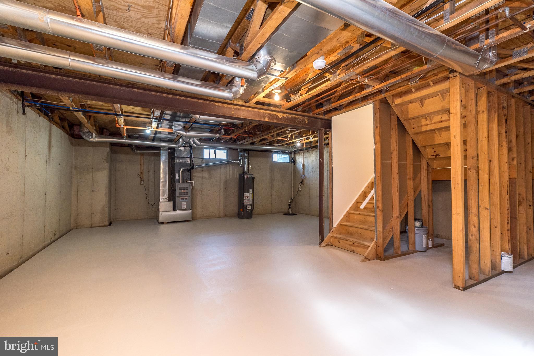 WARRINGTON HUNT - Residential