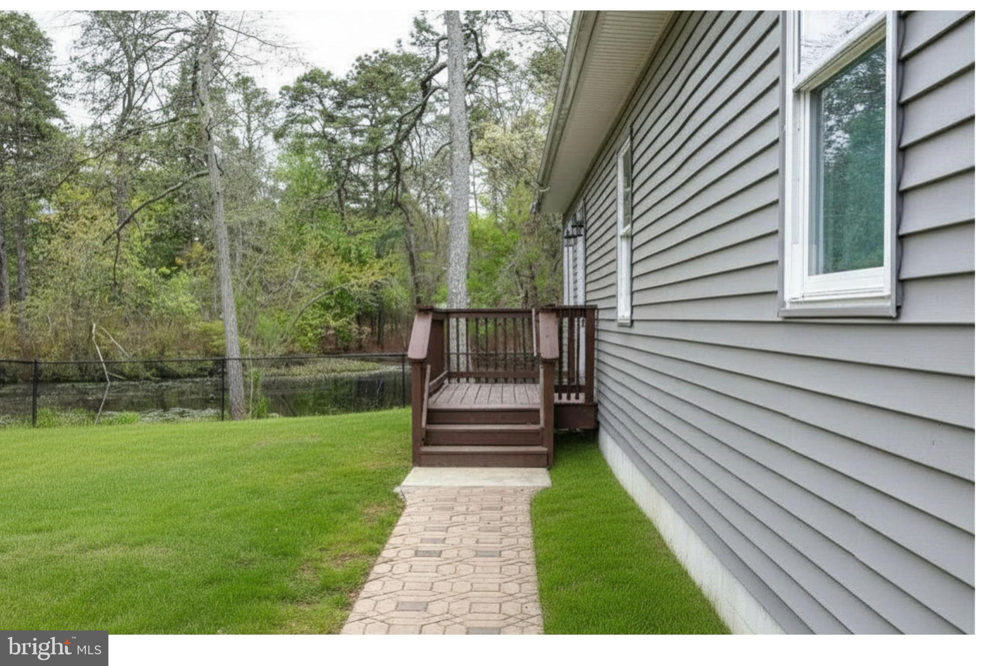 20 COLUMBINE AVENUE