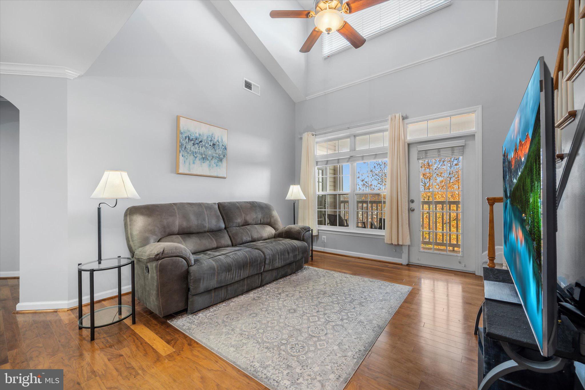 514 SUNSET VIEW TERRACE SE 402