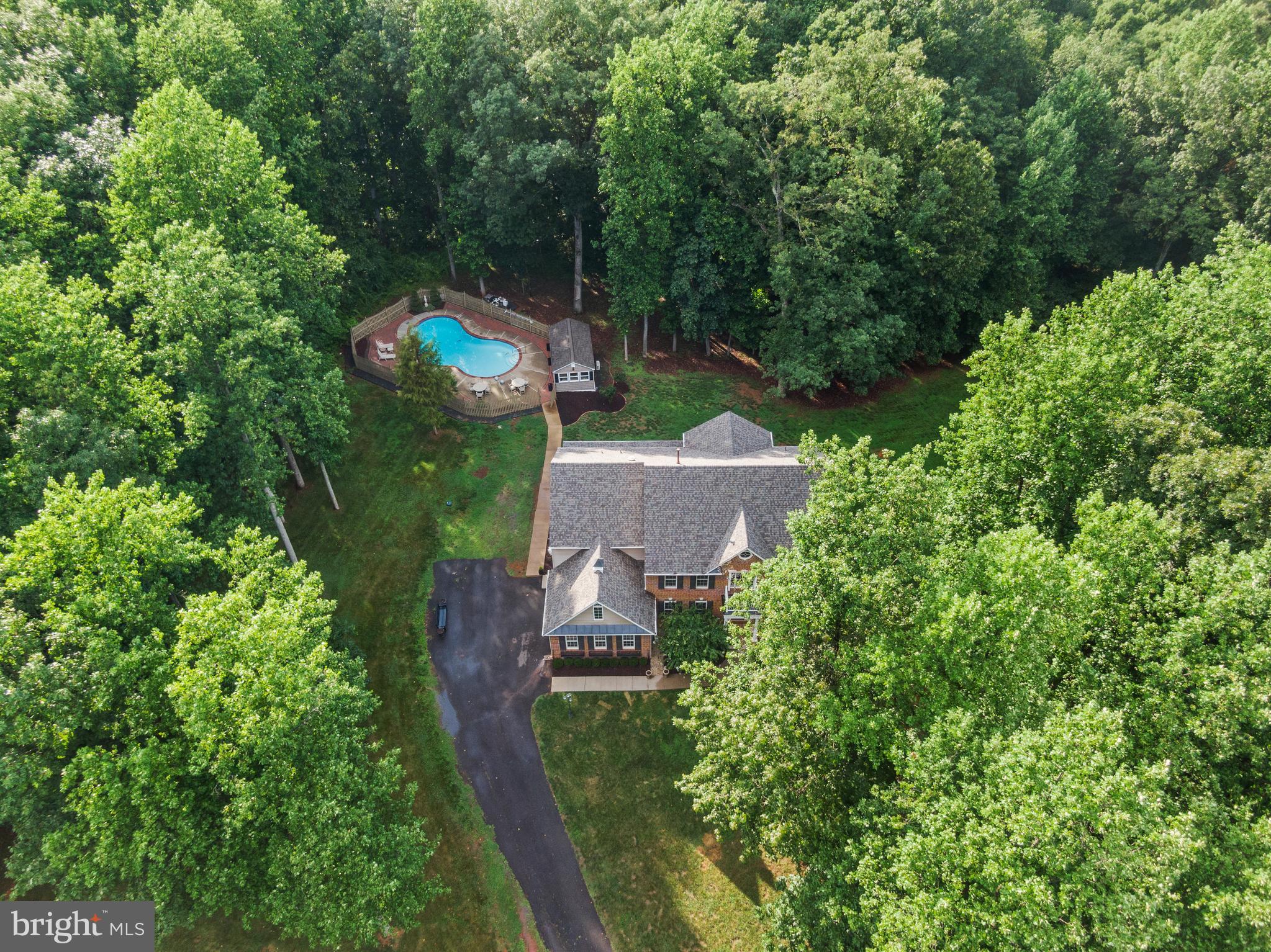 TRI-VIEW ESTATES - Residential