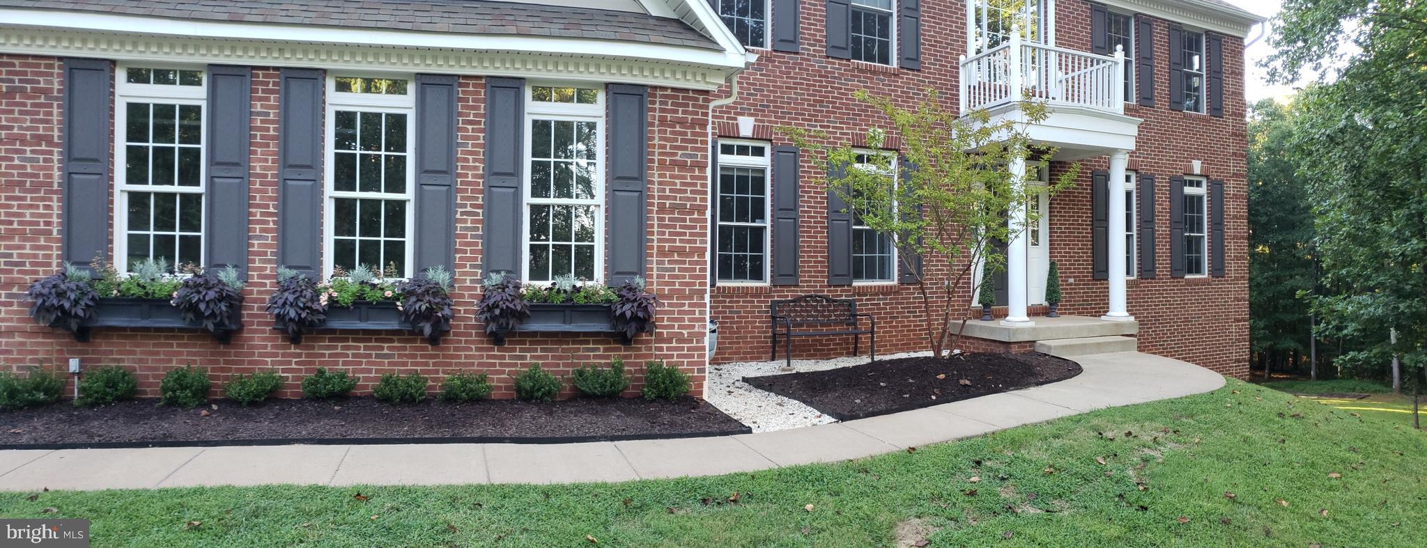 TRI-VIEW ESTATES - Residential