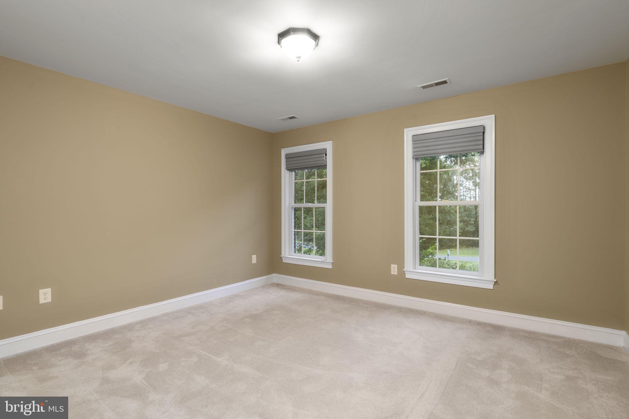 TRI-VIEW ESTATES - Residential