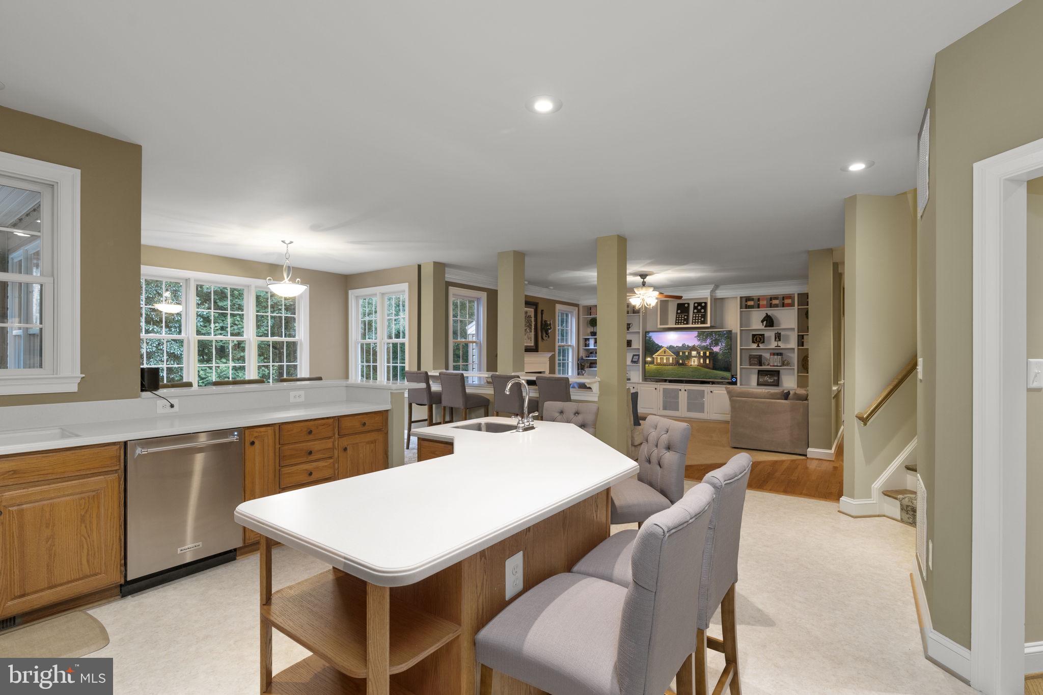 TRI-VIEW ESTATES - Residential