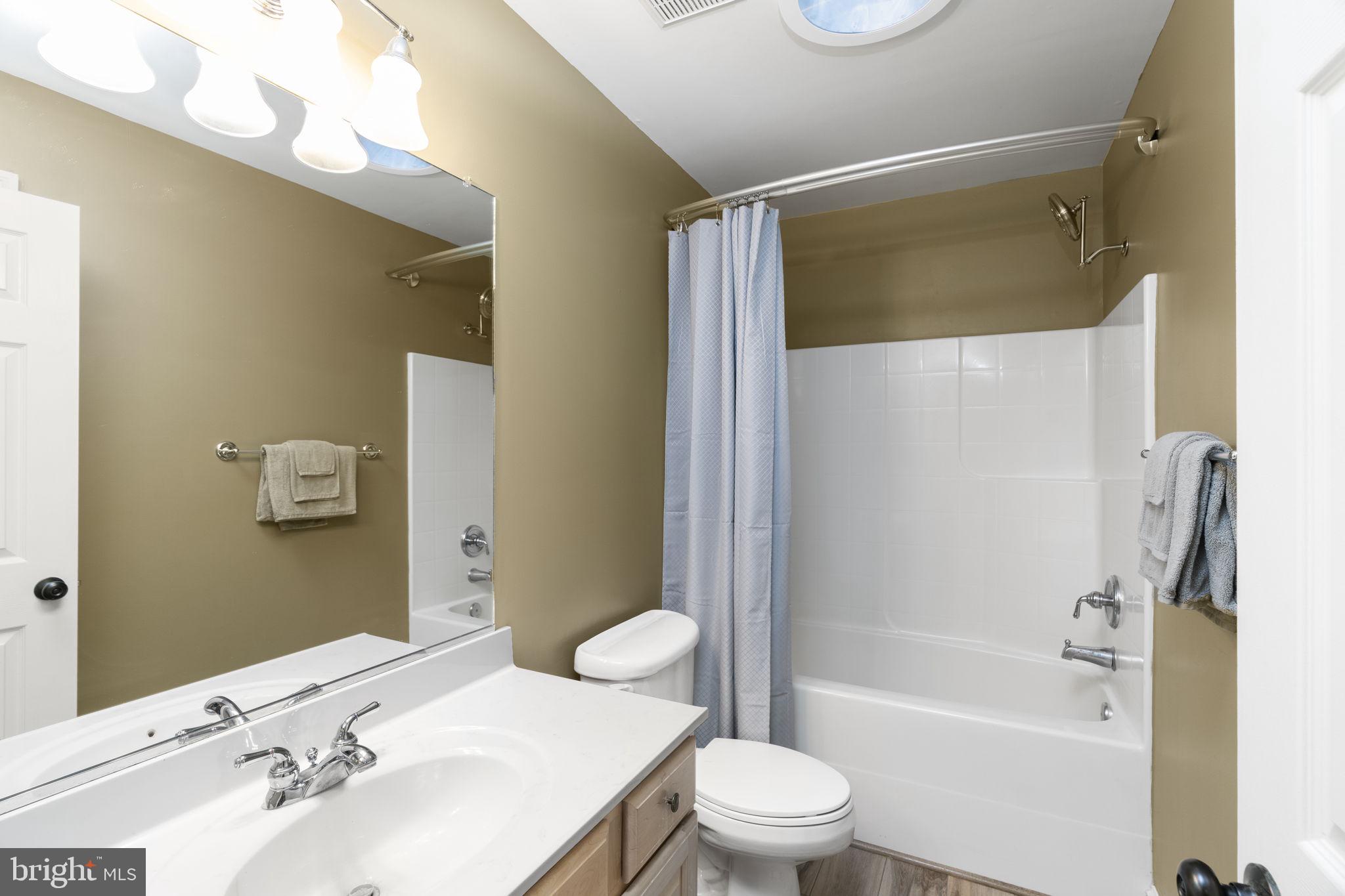 TRI-VIEW ESTATES - Residential