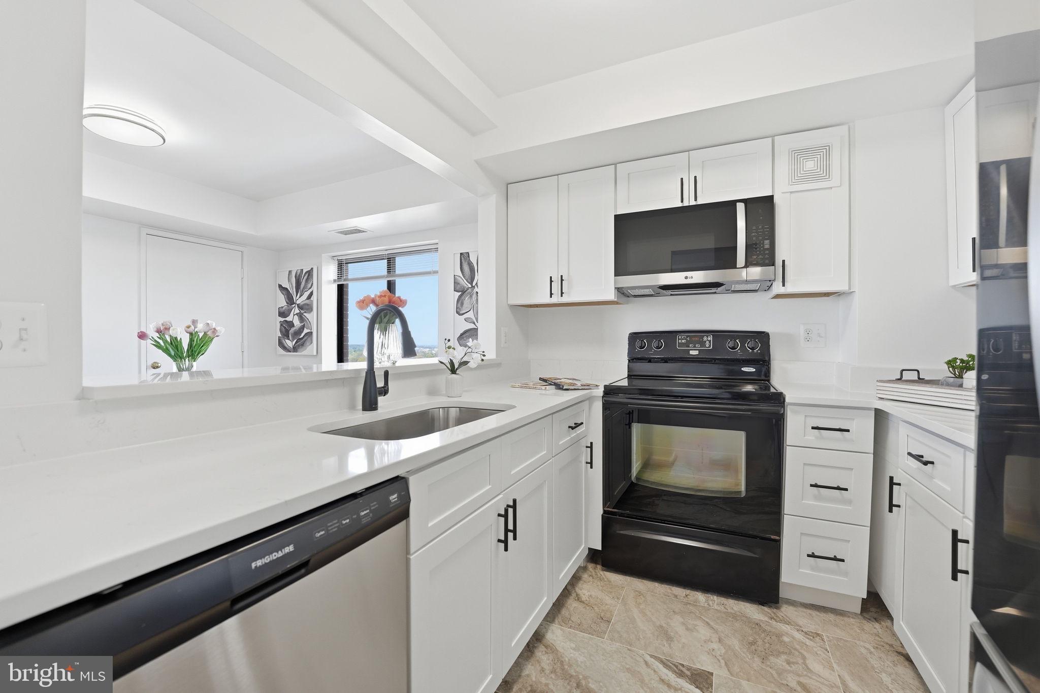 900 N STAFFORD STREET 1919