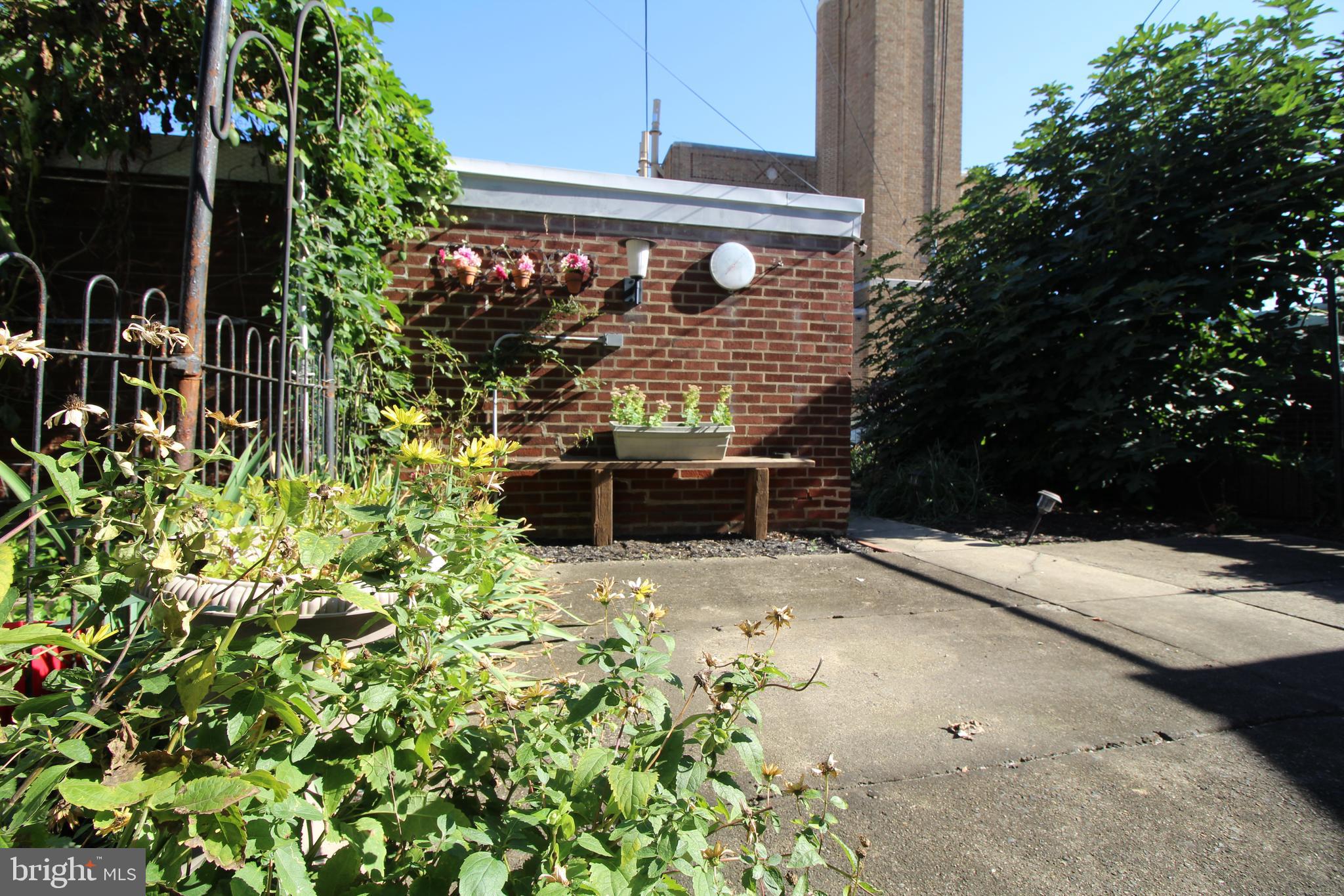 CASTOR GARDENS - Residential