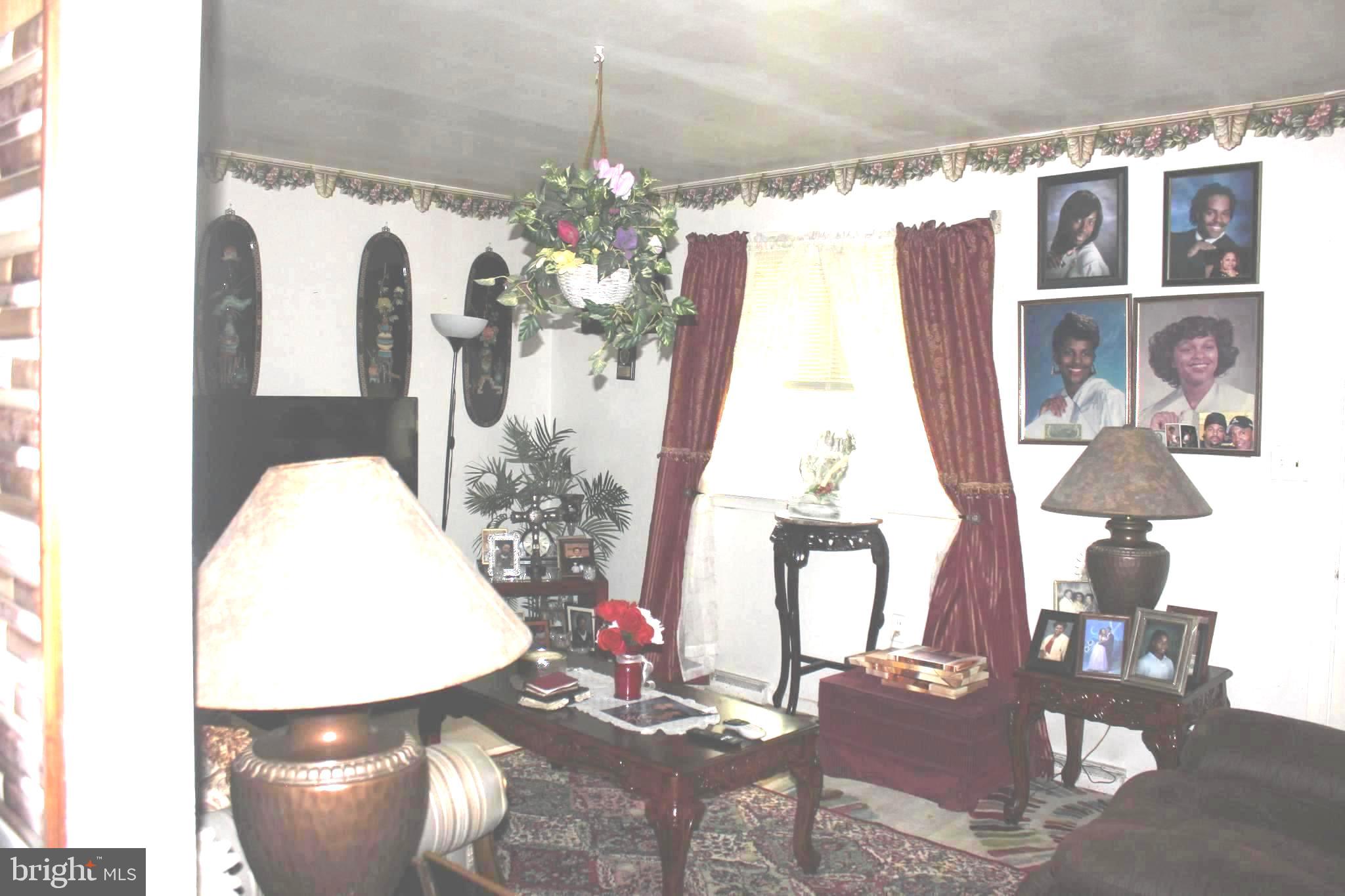 IDLEWOOD ACRES - Residential