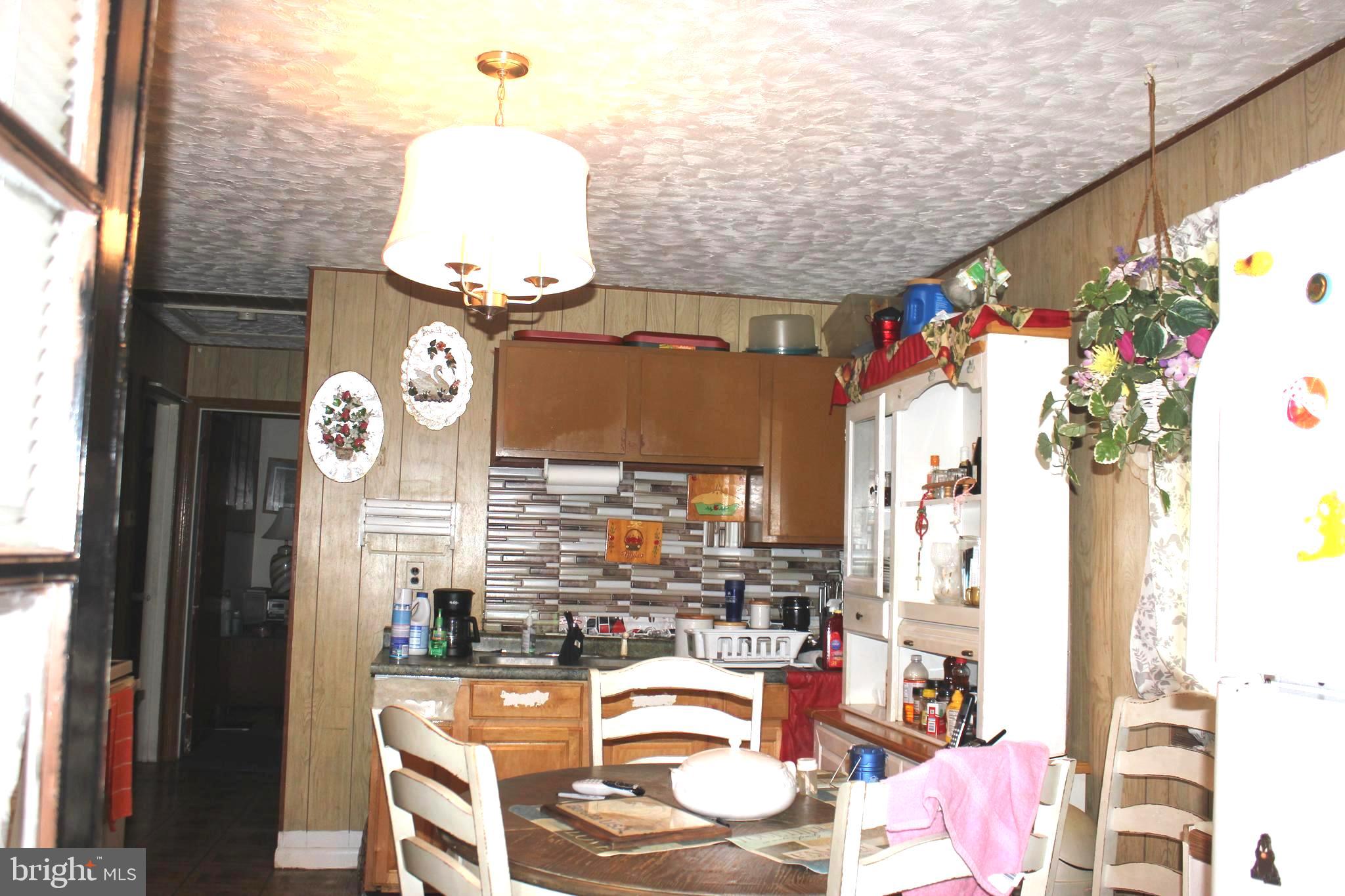 IDLEWOOD ACRES - Residential