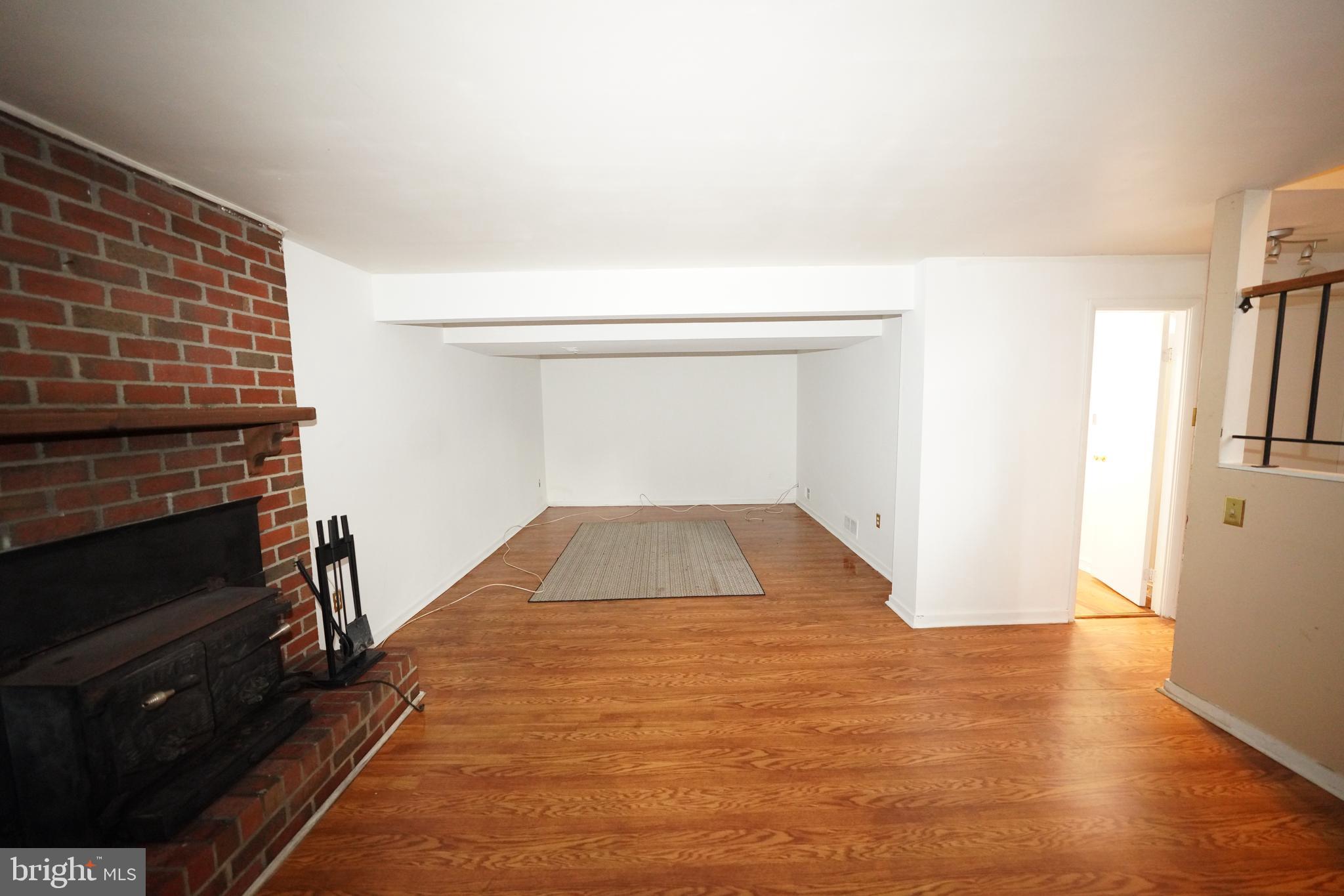 OWEN BROWN WOODS - Residential