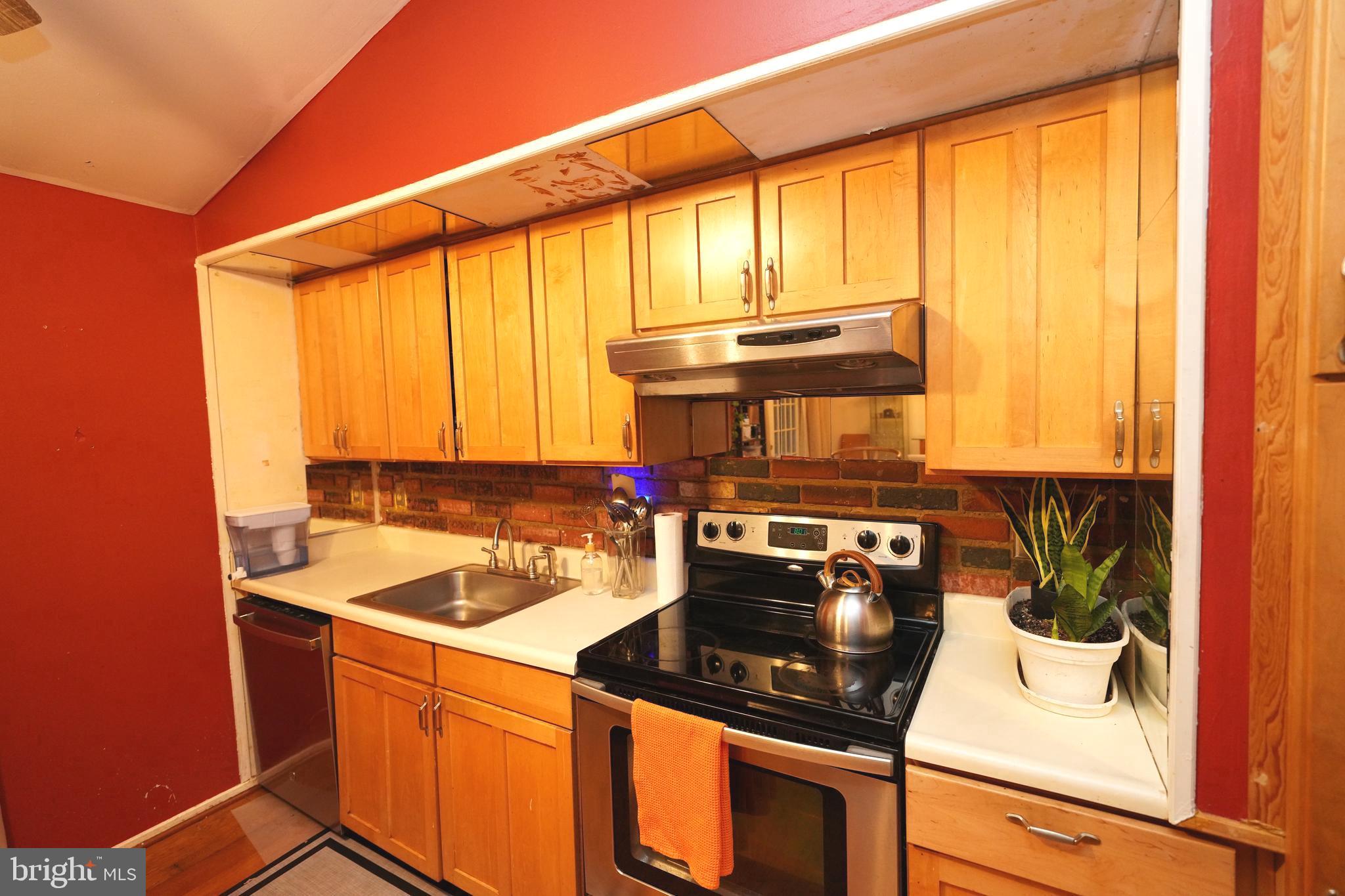 OWEN BROWN WOODS - Residential