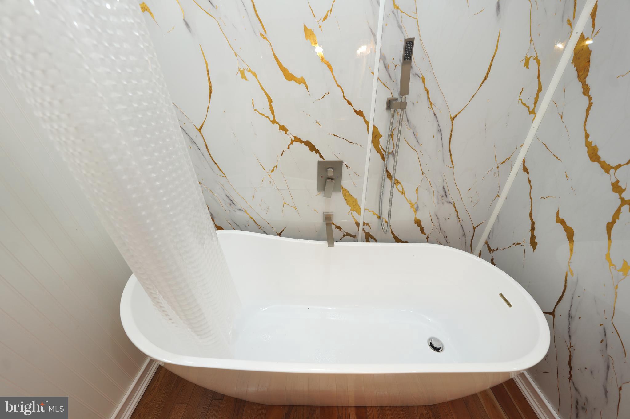 OWEN BROWN WOODS - Residential