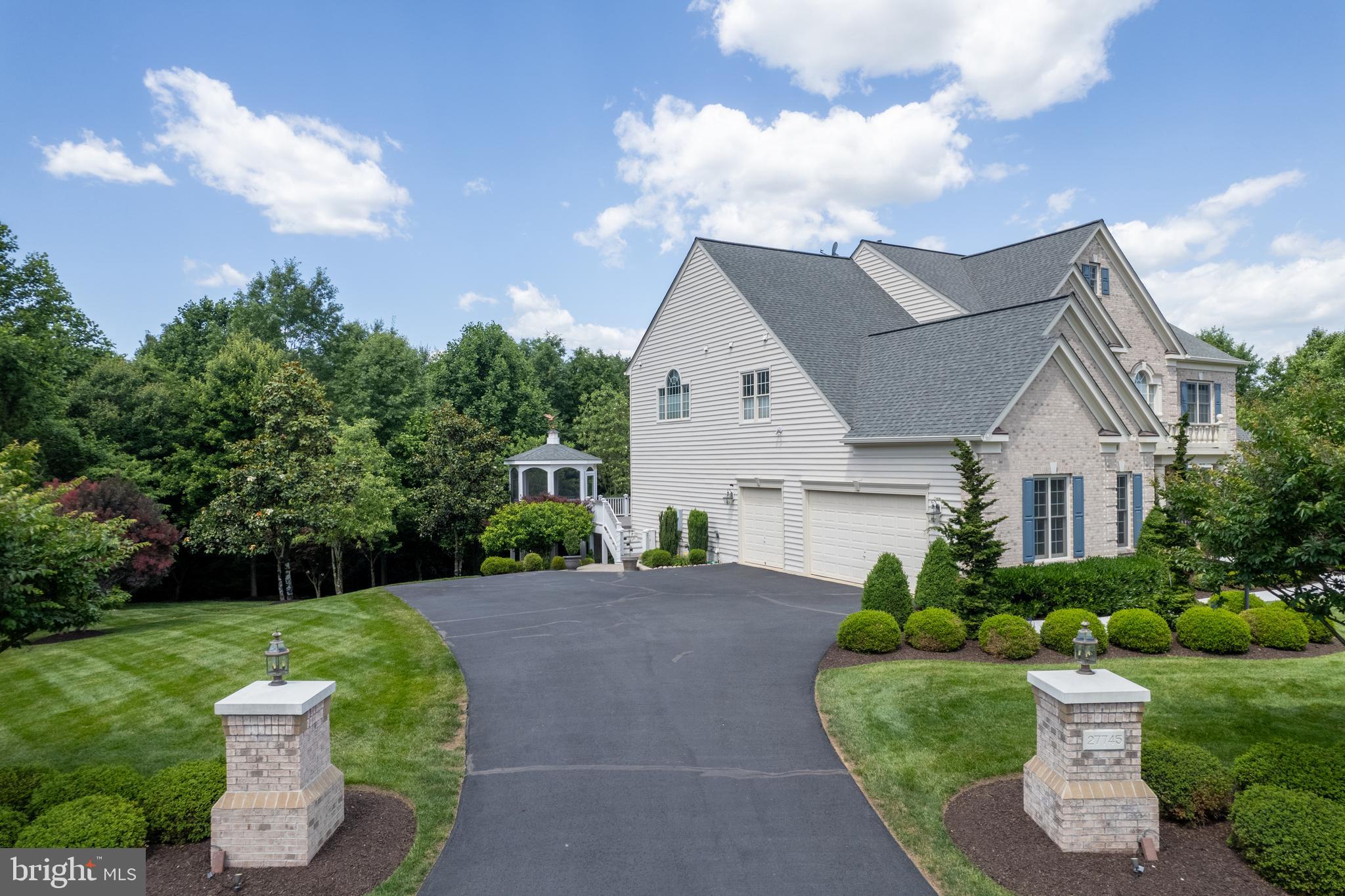 CEDAR CREST - Residential