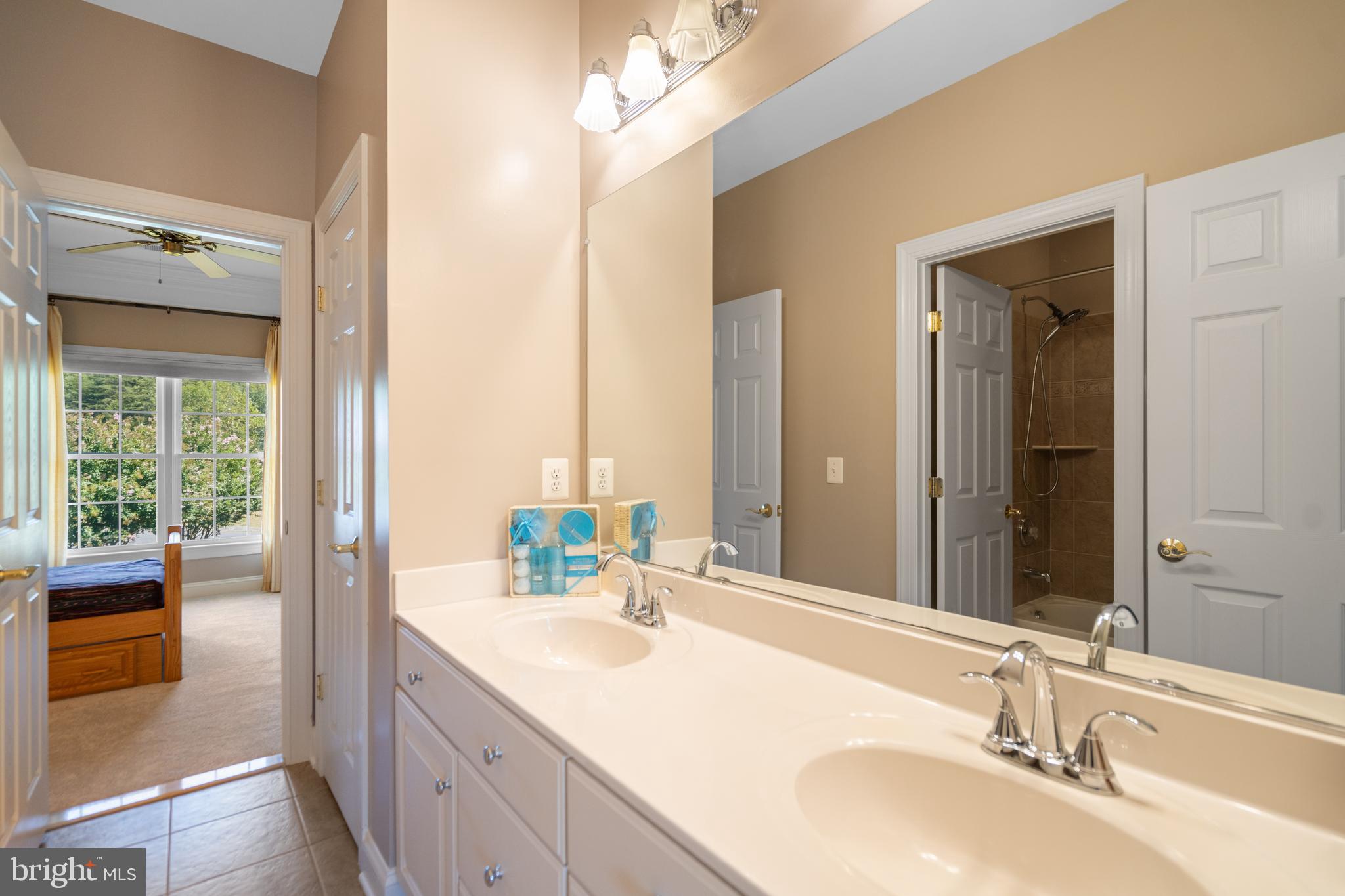 CEDAR CREST - Residential