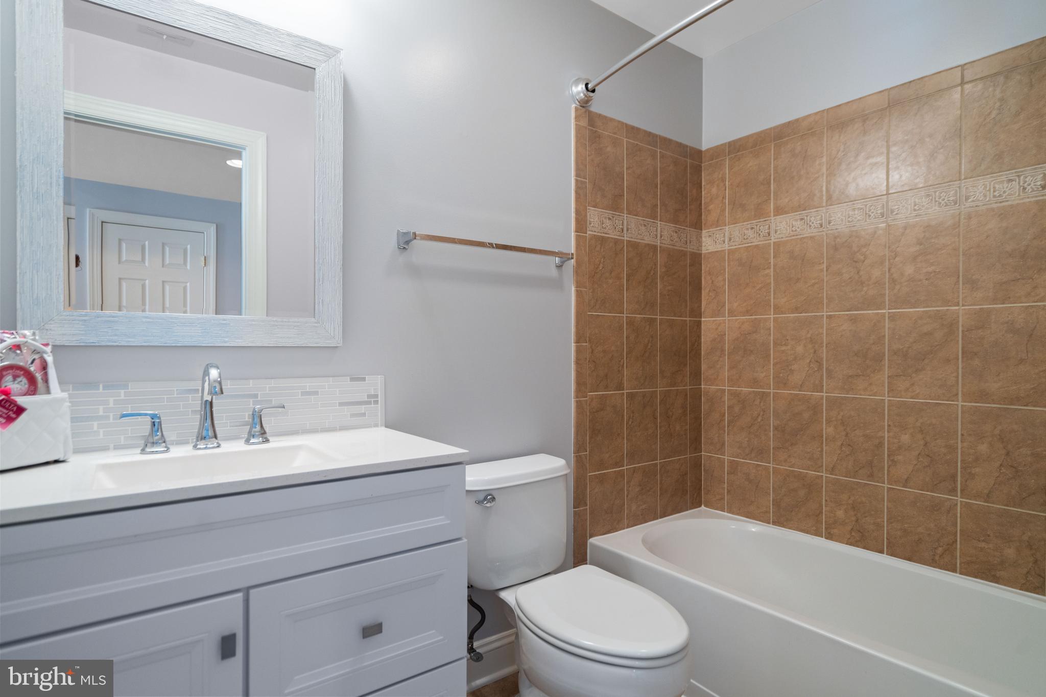 CEDAR CREST - Residential