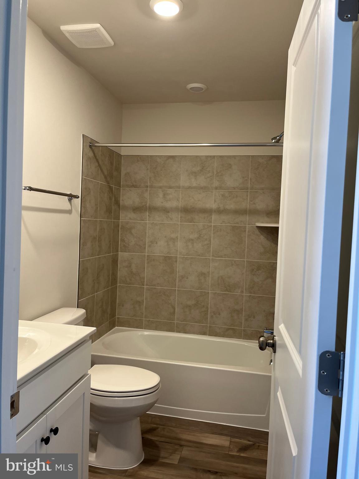 SHENANDOAH SPRINGS - Residential Lease