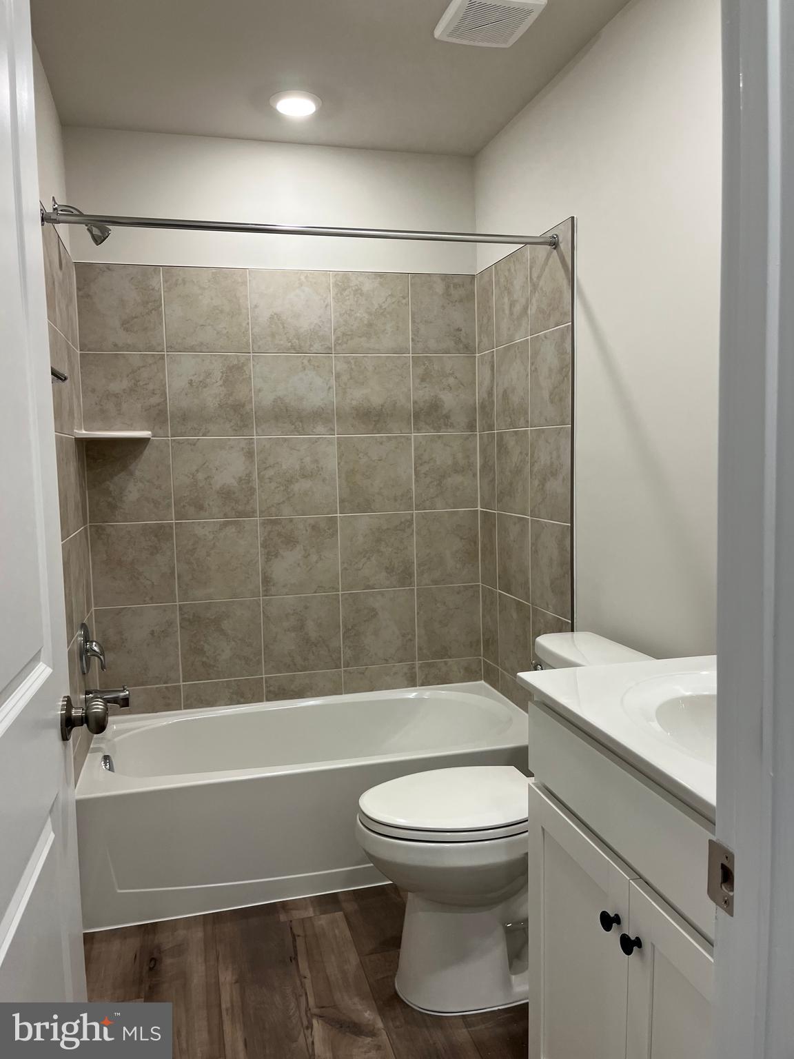 SHENANDOAH SPRINGS - Residential Lease