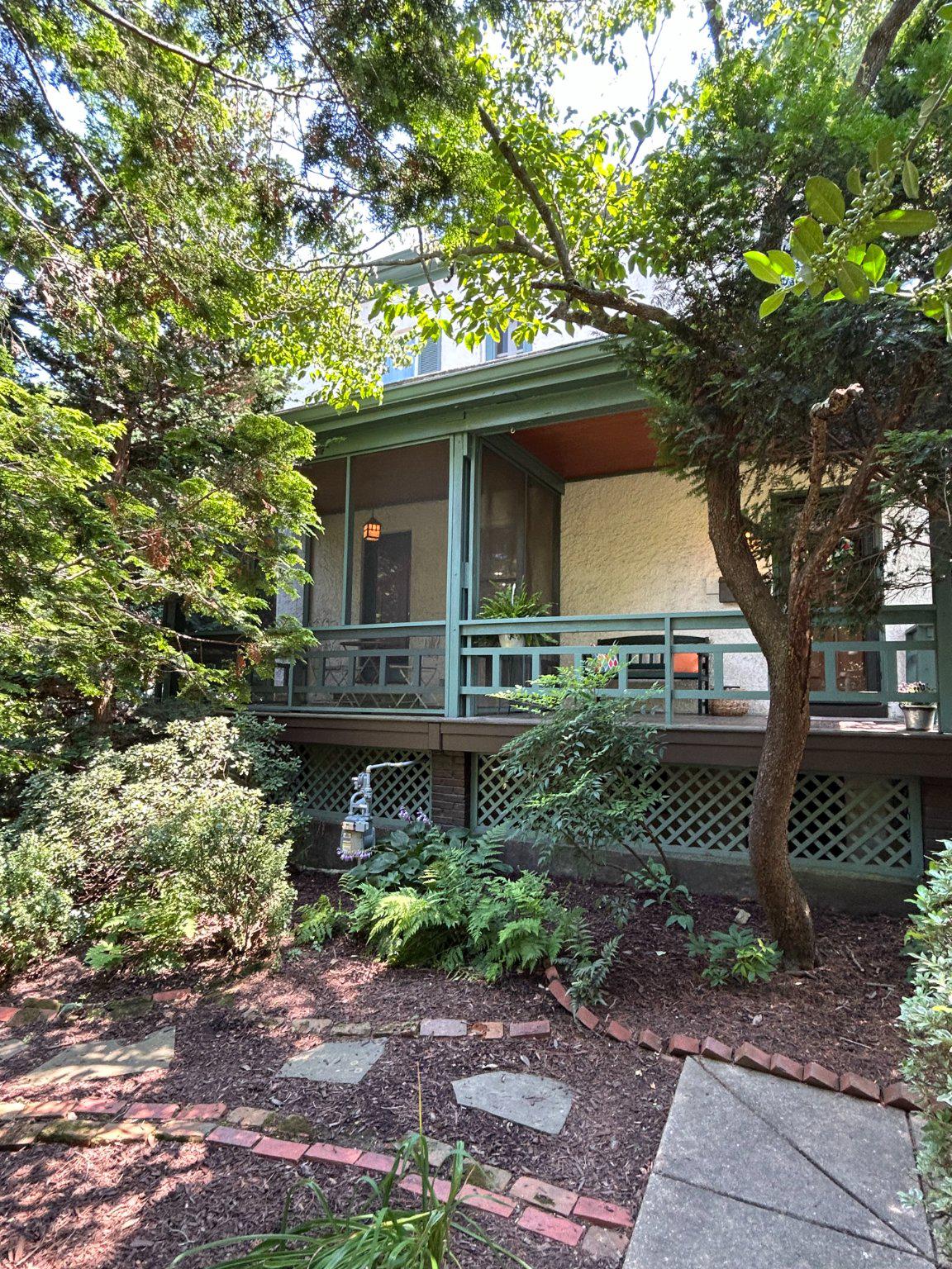 629 COLORADO AVENUE