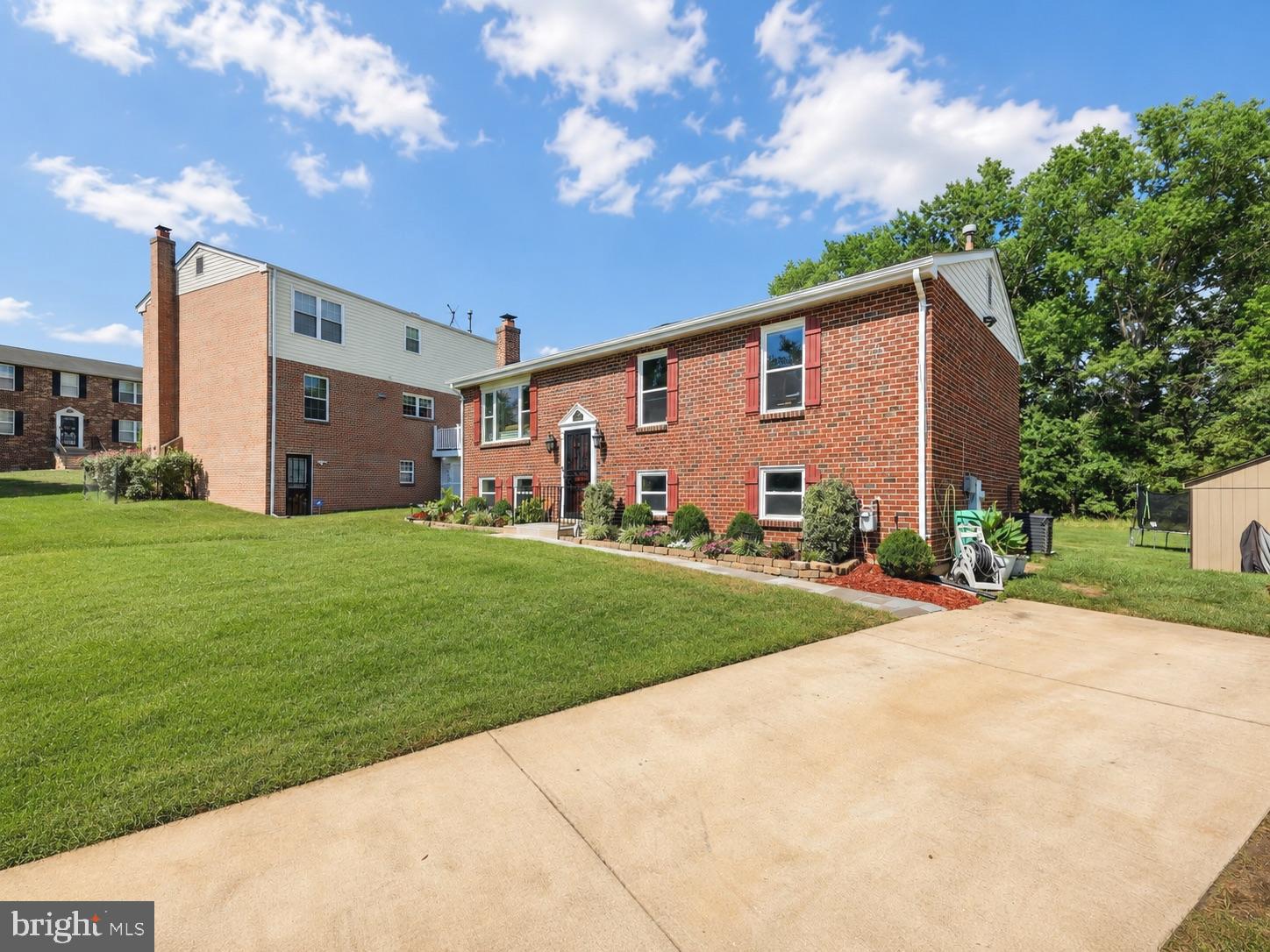 12305 BIRCHVIEW DRIVE