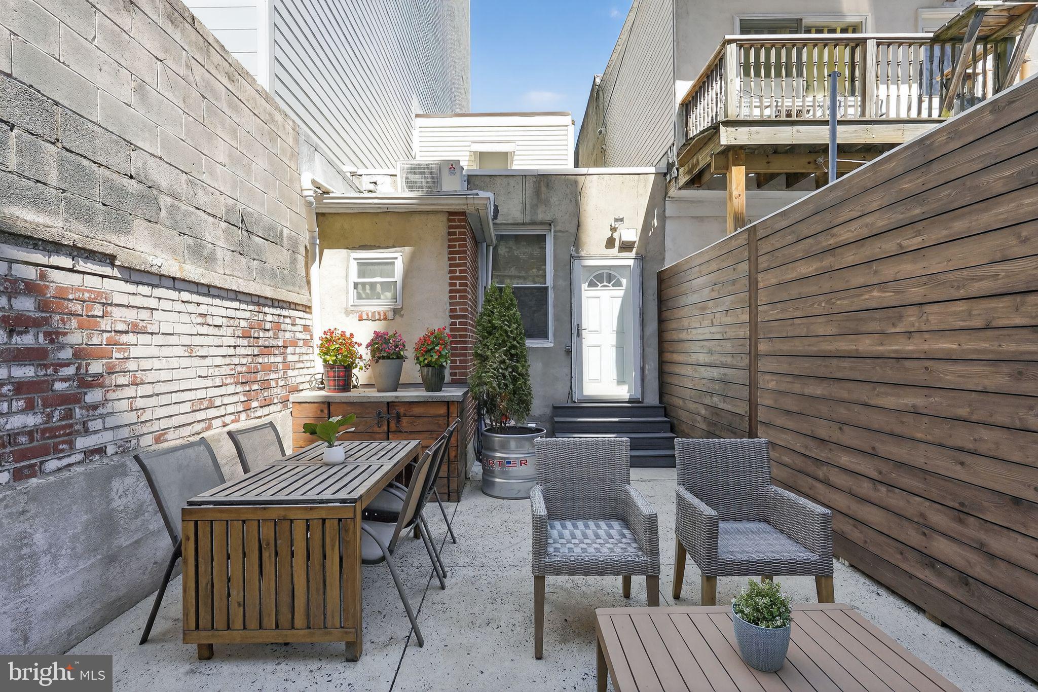 NORTHERN LIBERTIES - Commercial Sale