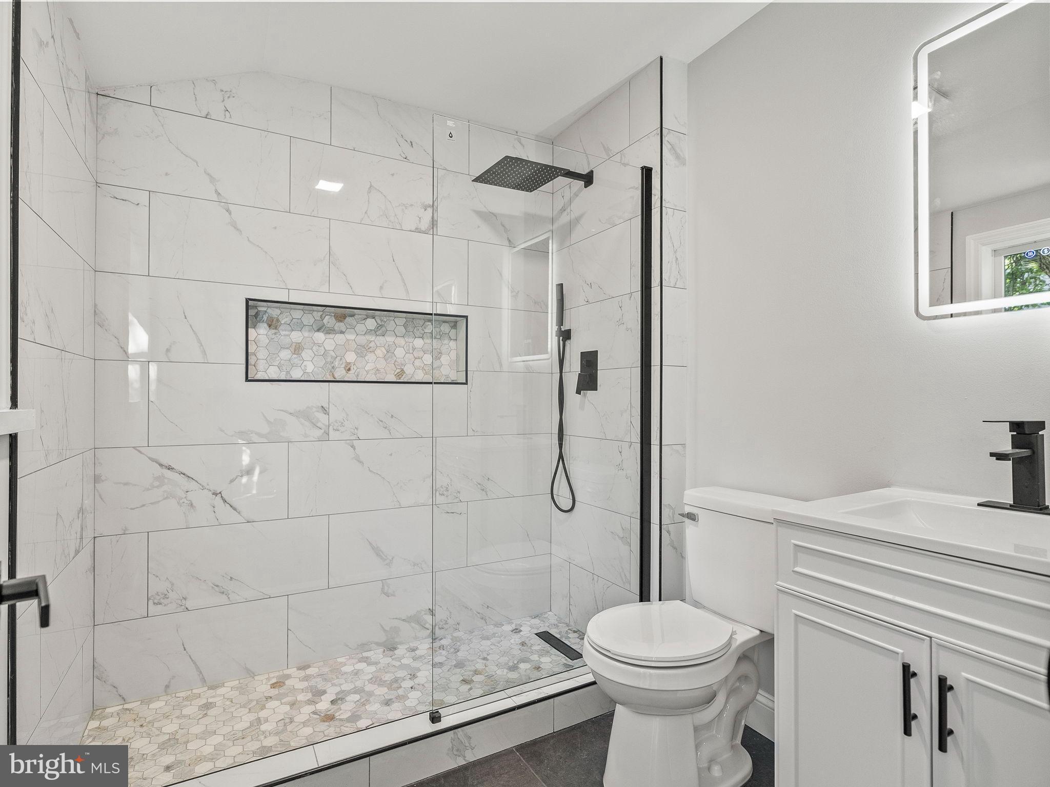 EAST FALLS - Residential