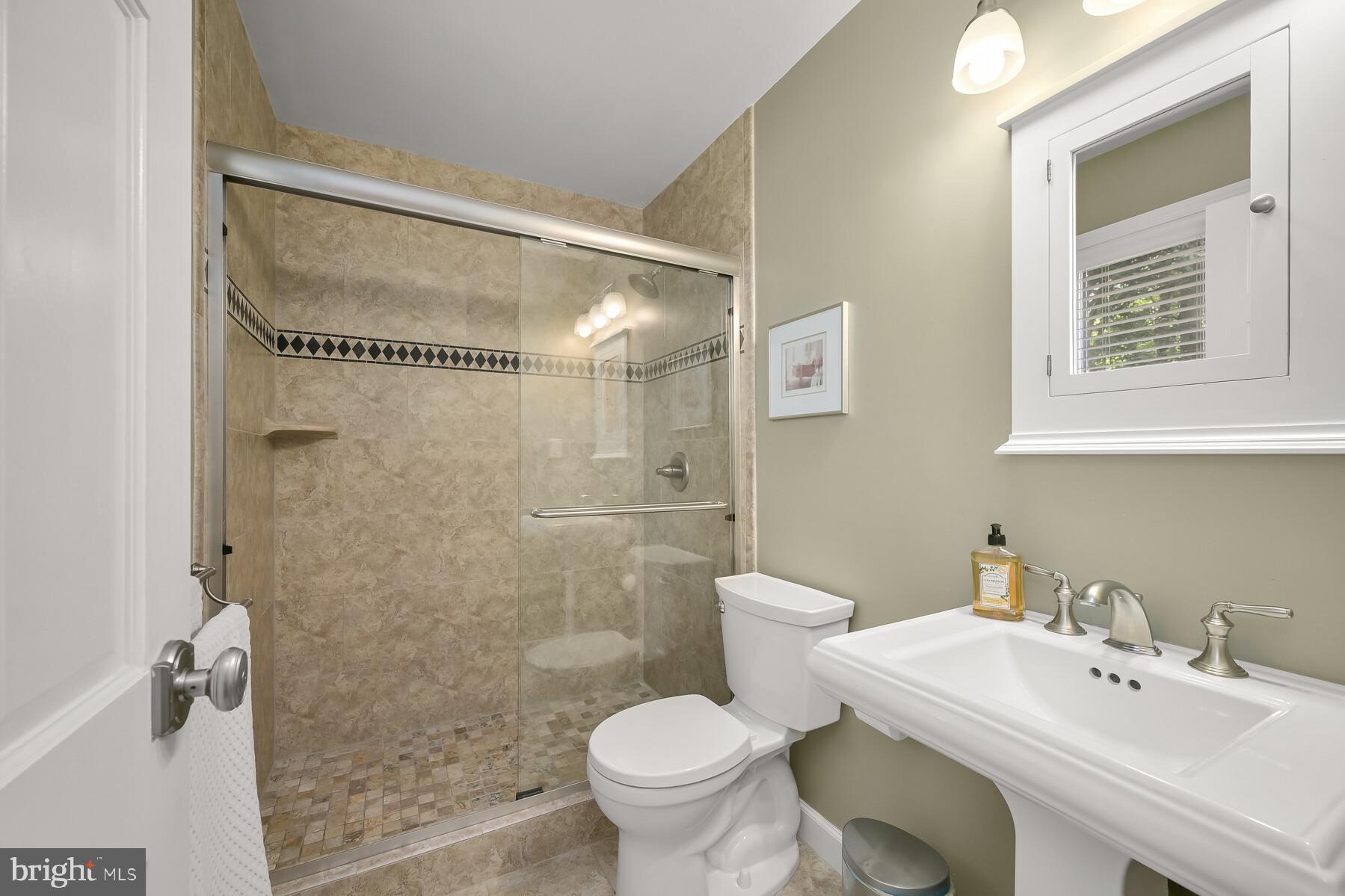 GLEN ECHO HEIGHTS - Residential