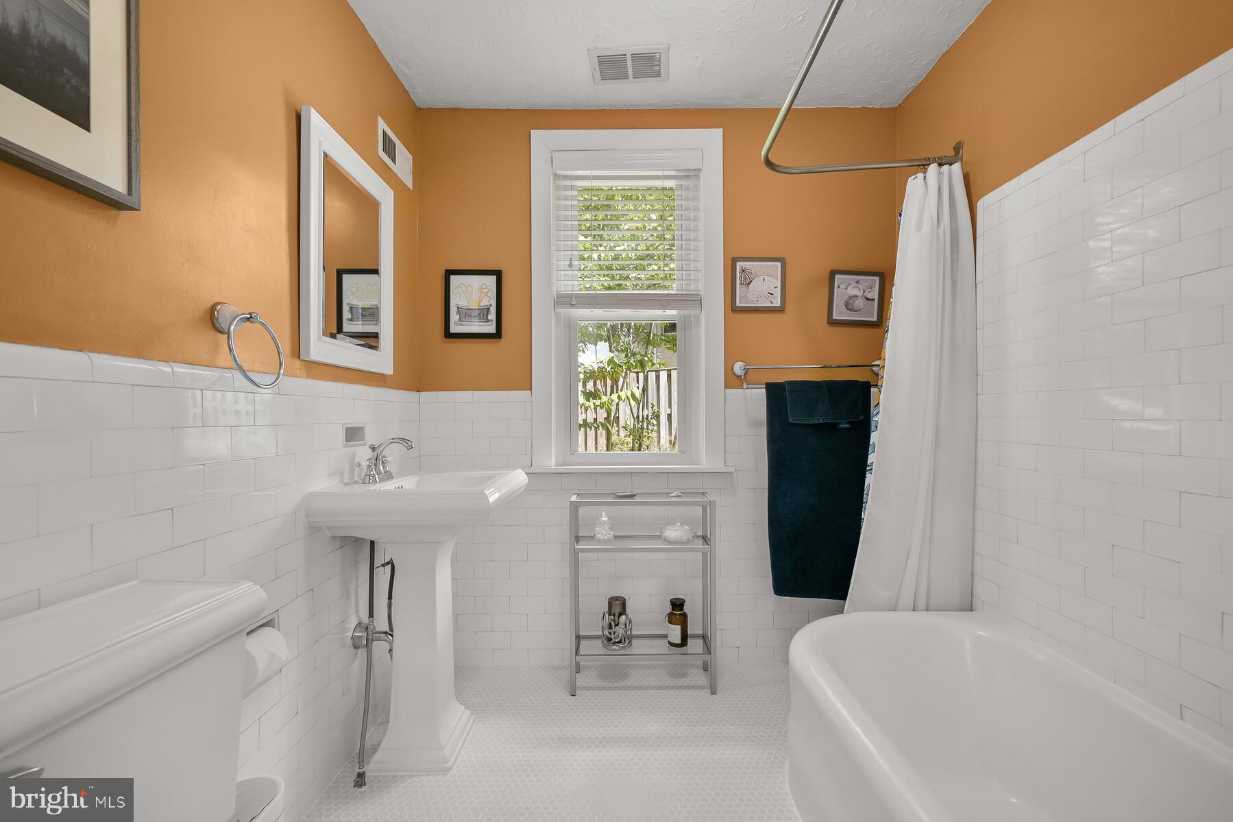 GLEN ECHO HEIGHTS - Residential