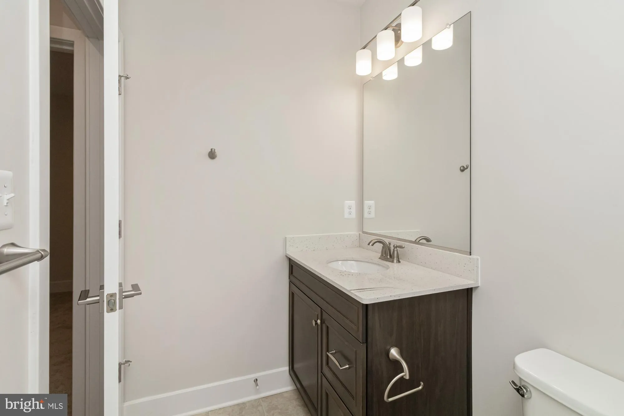 Ellicott City, Maryland 21043, United States, 5 Bedrooms Bedrooms, ,4 BathroomsBathrooms,Residential,Pending,43579