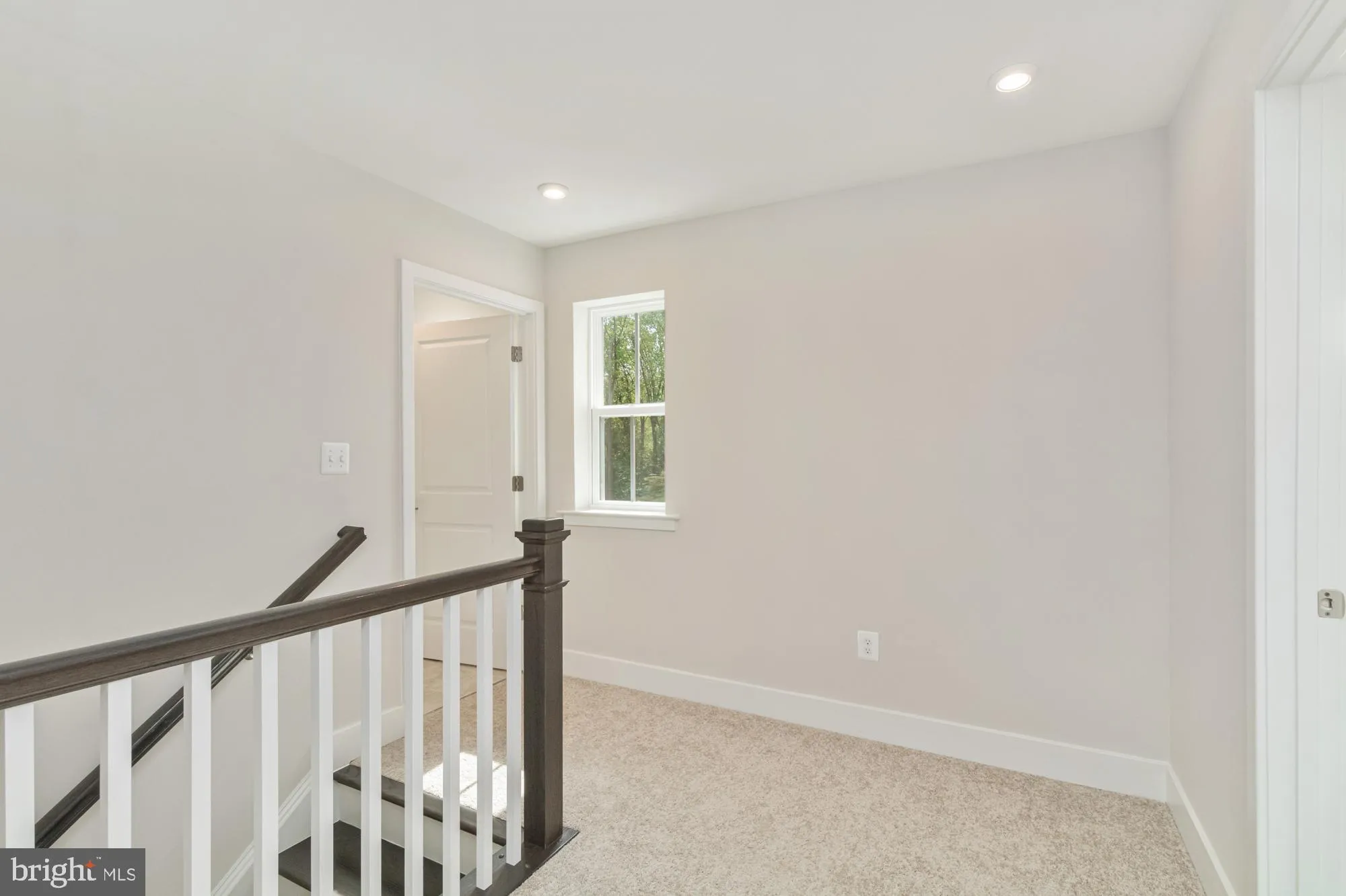 Ellicott City, Maryland 21043, United States, 5 Bedrooms Bedrooms, ,4 BathroomsBathrooms,Residential,Pending,43579