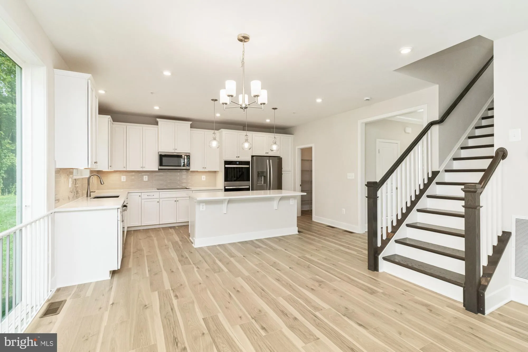 Ellicott City, Maryland 21043, United States, 5 Bedrooms Bedrooms, ,4 BathroomsBathrooms,Residential,Pending,43579