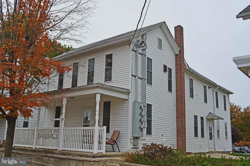 Spacious 2 Story in Akron Borough, features 6 Bedrooms, 3 Full Baths, large living rm, country kitchen, Mudroom, family rm w/slider to Patio, 1st Floor Office, replacement windows throughout, freshly painted, Hi-Efficency Oil Furnace. Three off-street parking spaces. Home Warranty. All Appliances included.Immediate Occupancy.