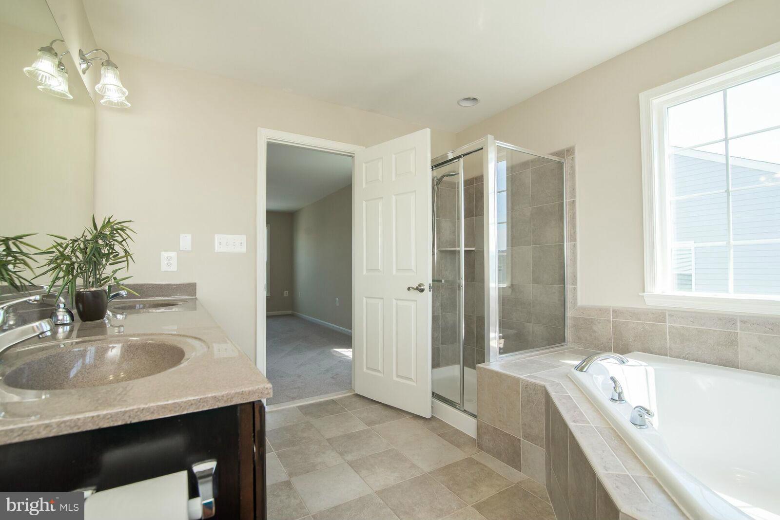 DEMORY FARM - Residential