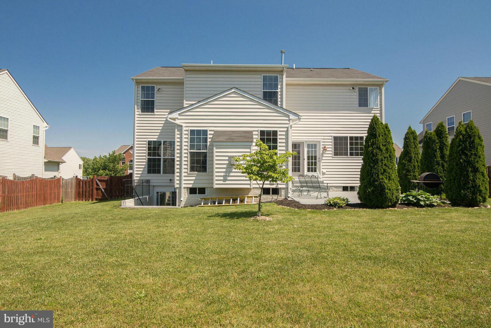 DEMORY FARM - Residential