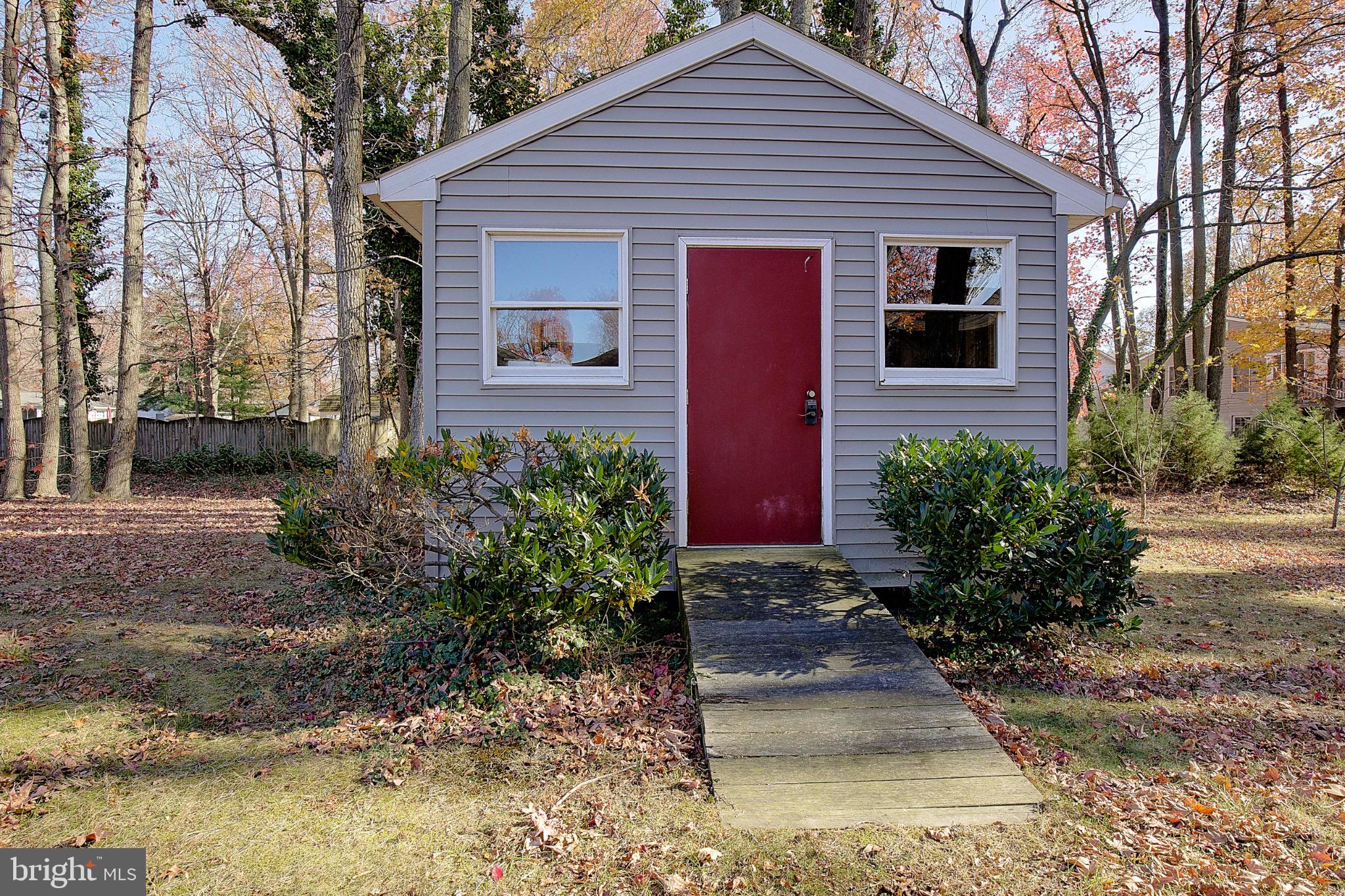 CLOVERFIELDS - Residential Lease