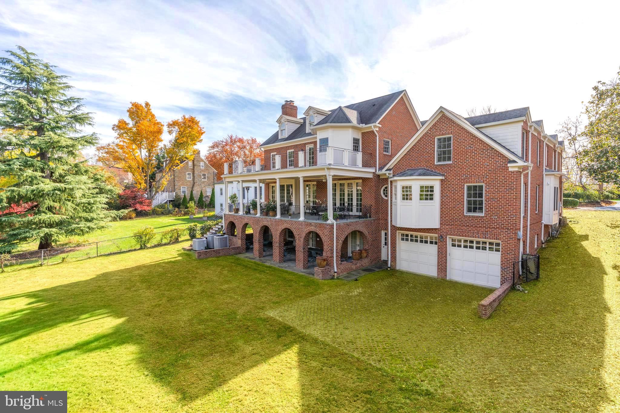4011 BRADLEY LANE