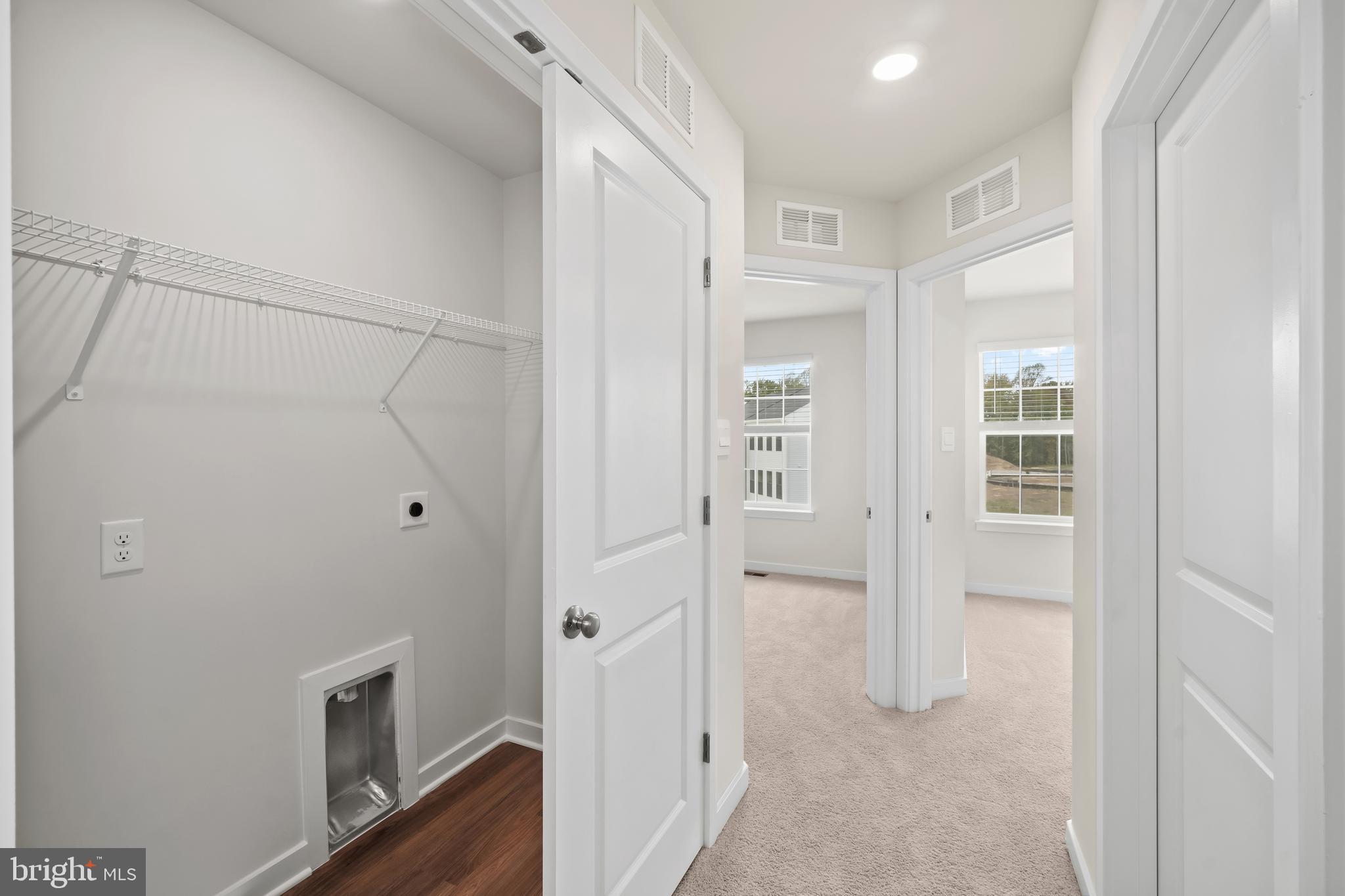 PINEGROVE - Residential