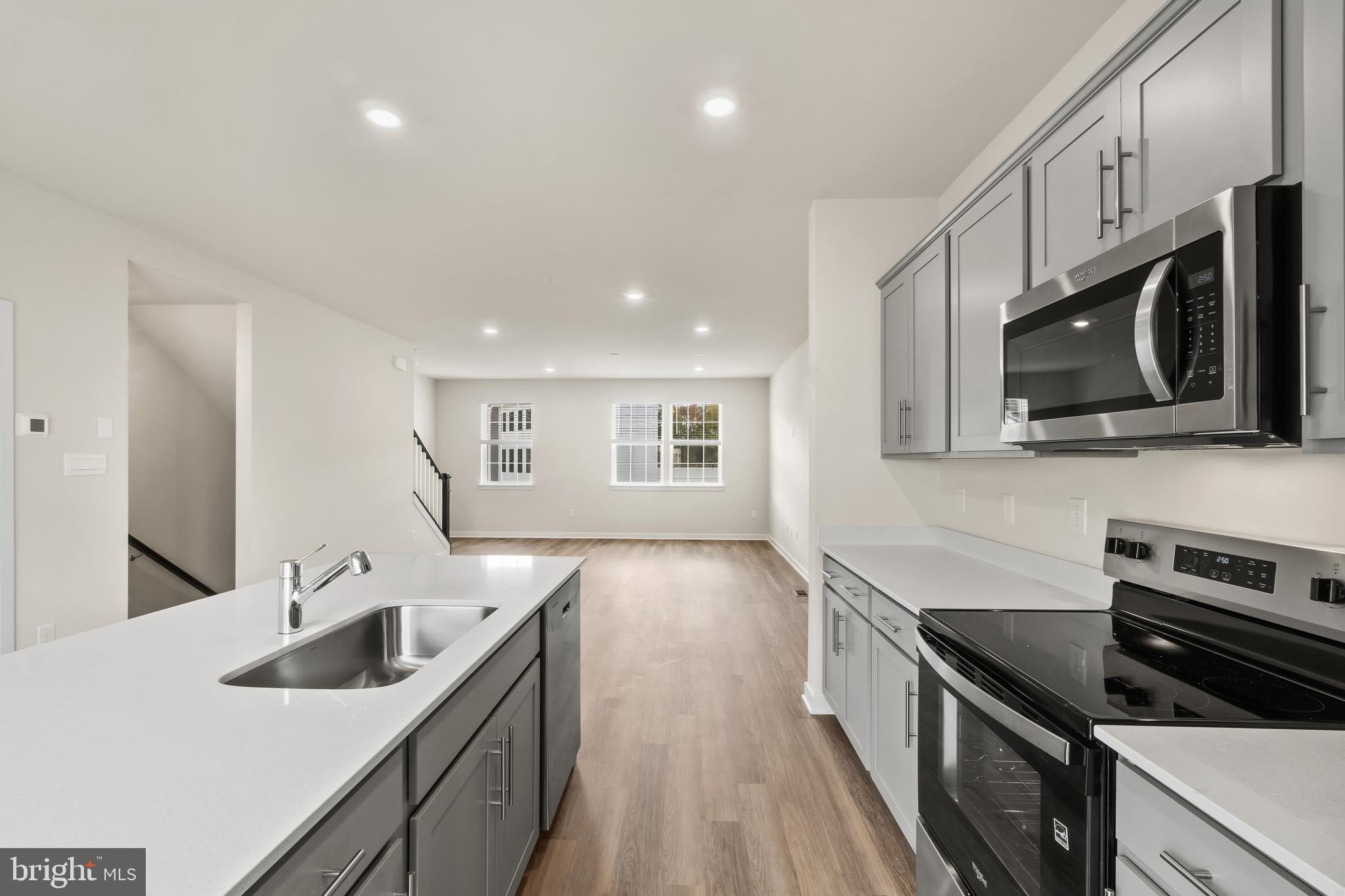 PINEGROVE - Residential