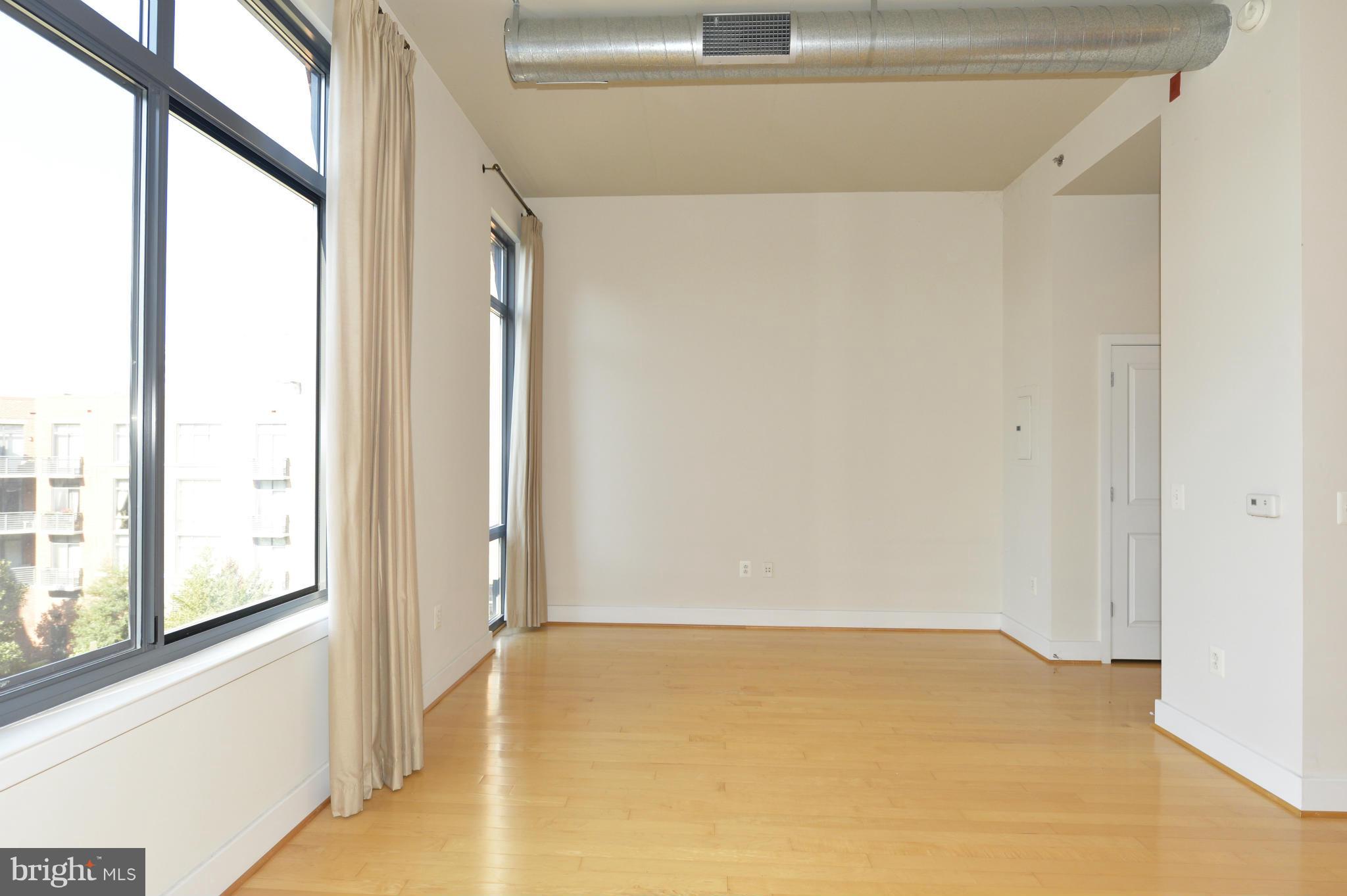 CONDOS AT CARLYLE SQUARE - Residential Lease