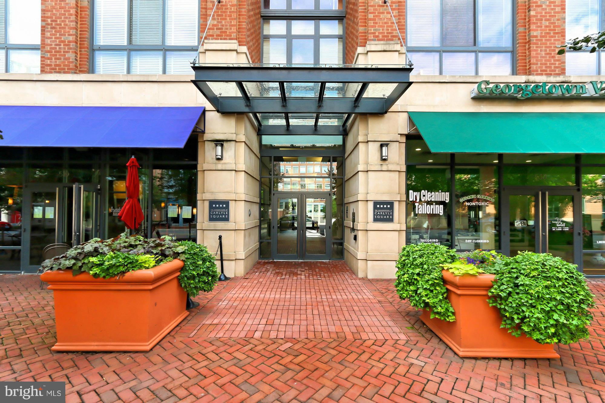 CONDOS AT CARLYLE SQUARE - Residential Lease